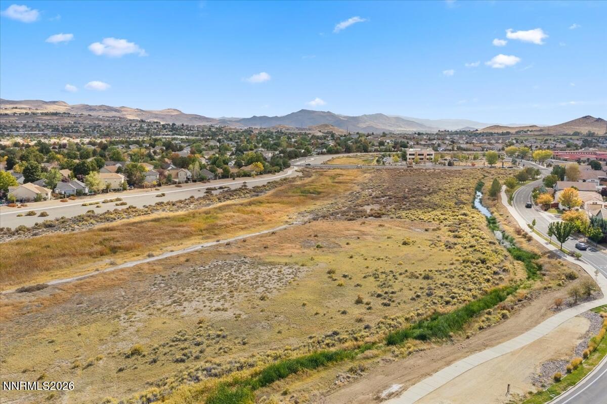 810 Sequoia Pass Court Property Photo 25