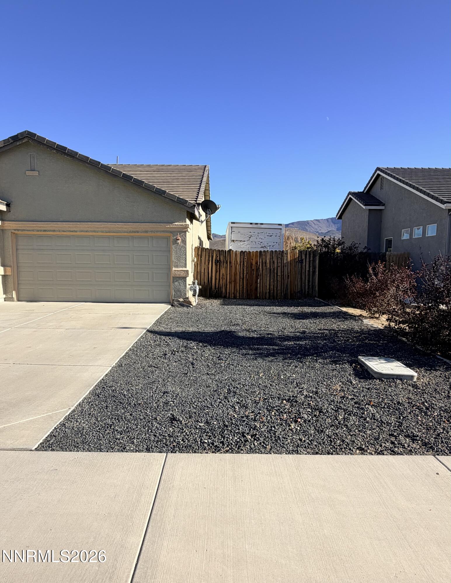 1525 Riverpark Parkway Property Photo 2