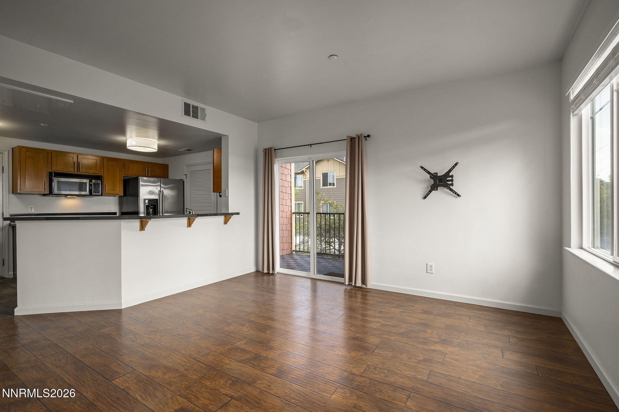 1450 Idlewild Drive Unit 1021 Property Photo 3