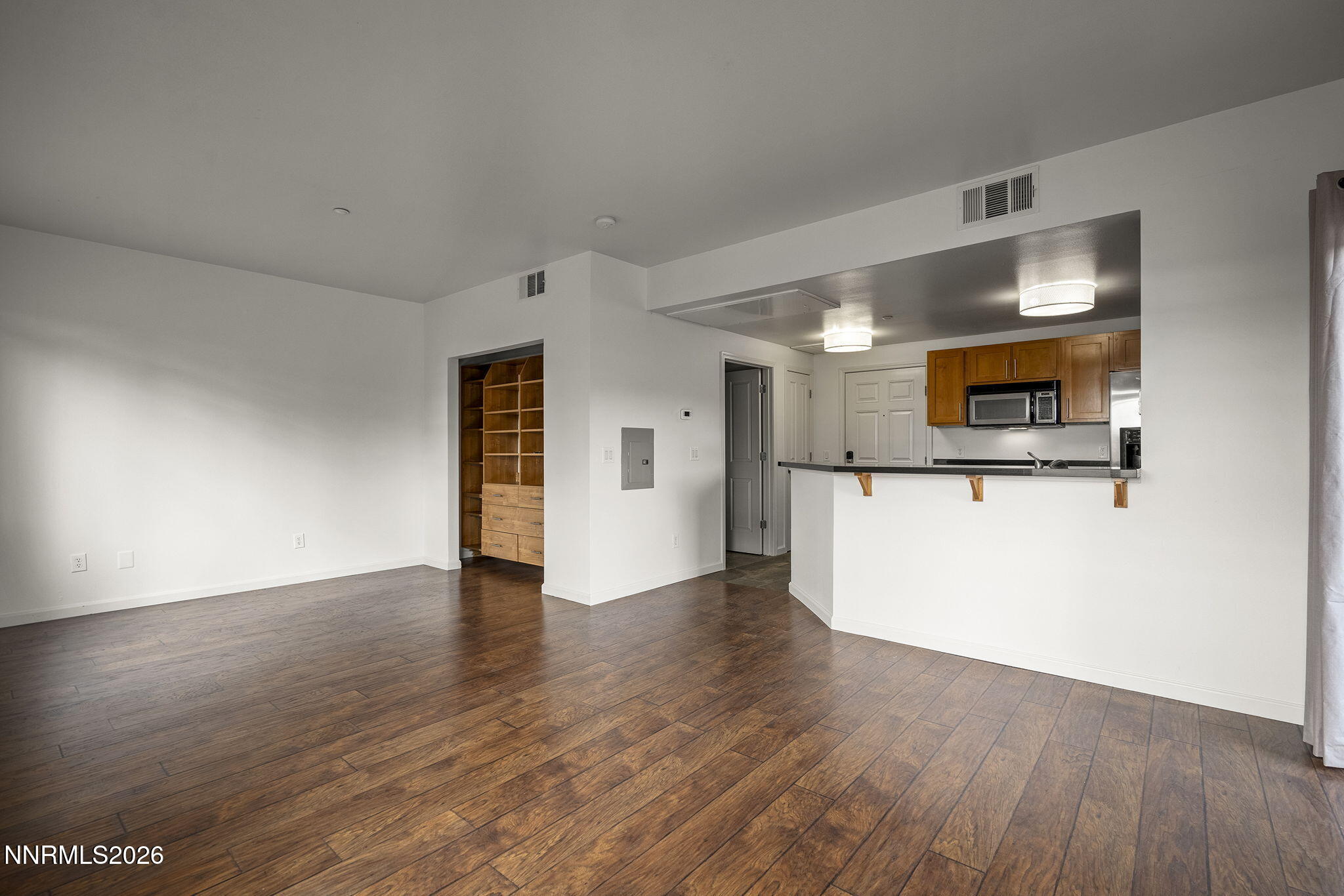 1450 Idlewild Drive Unit 1021 Property Photo 4