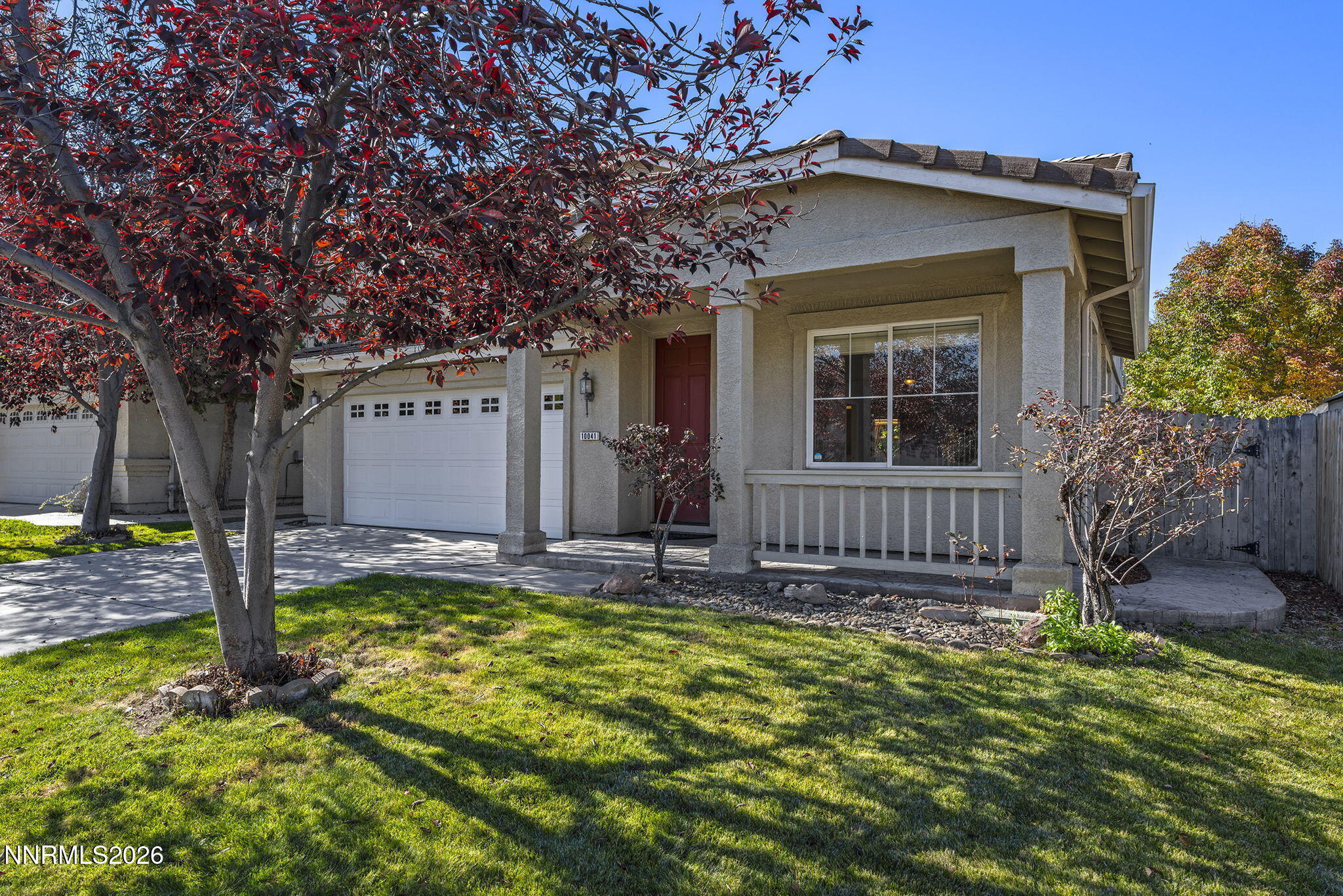 10041 Silver Star Drive Property Photo 3