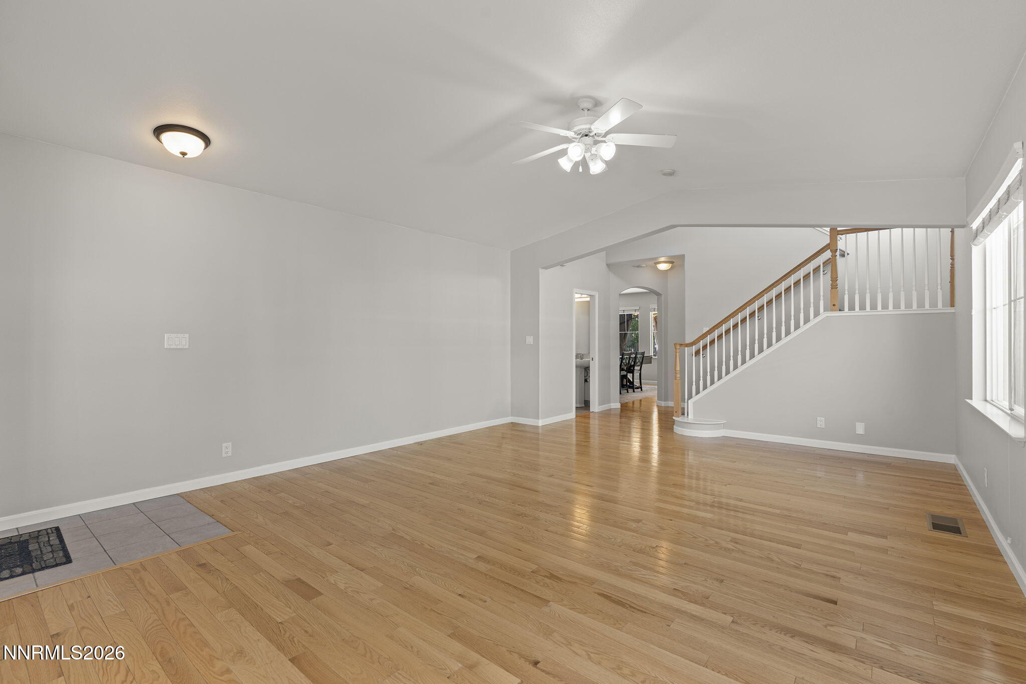 10041 Silver Star Drive Property Photo 4