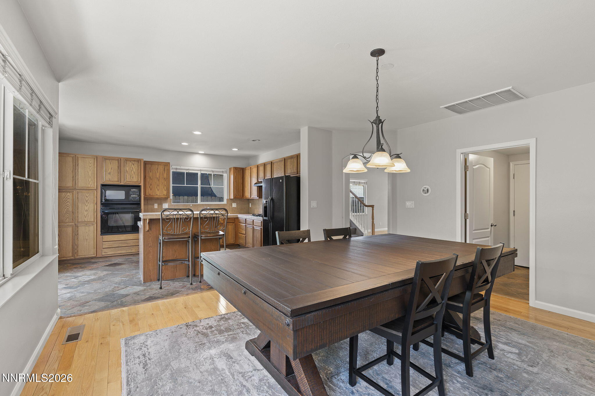 10041 Silver Star Drive Property Photo 6