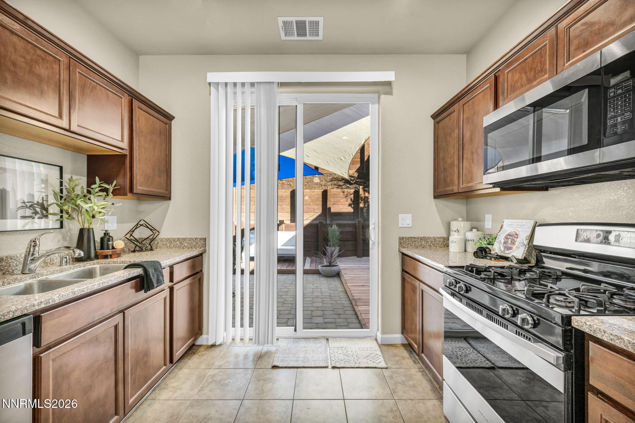 3678 Hollywood Park Drive Property Photo 18