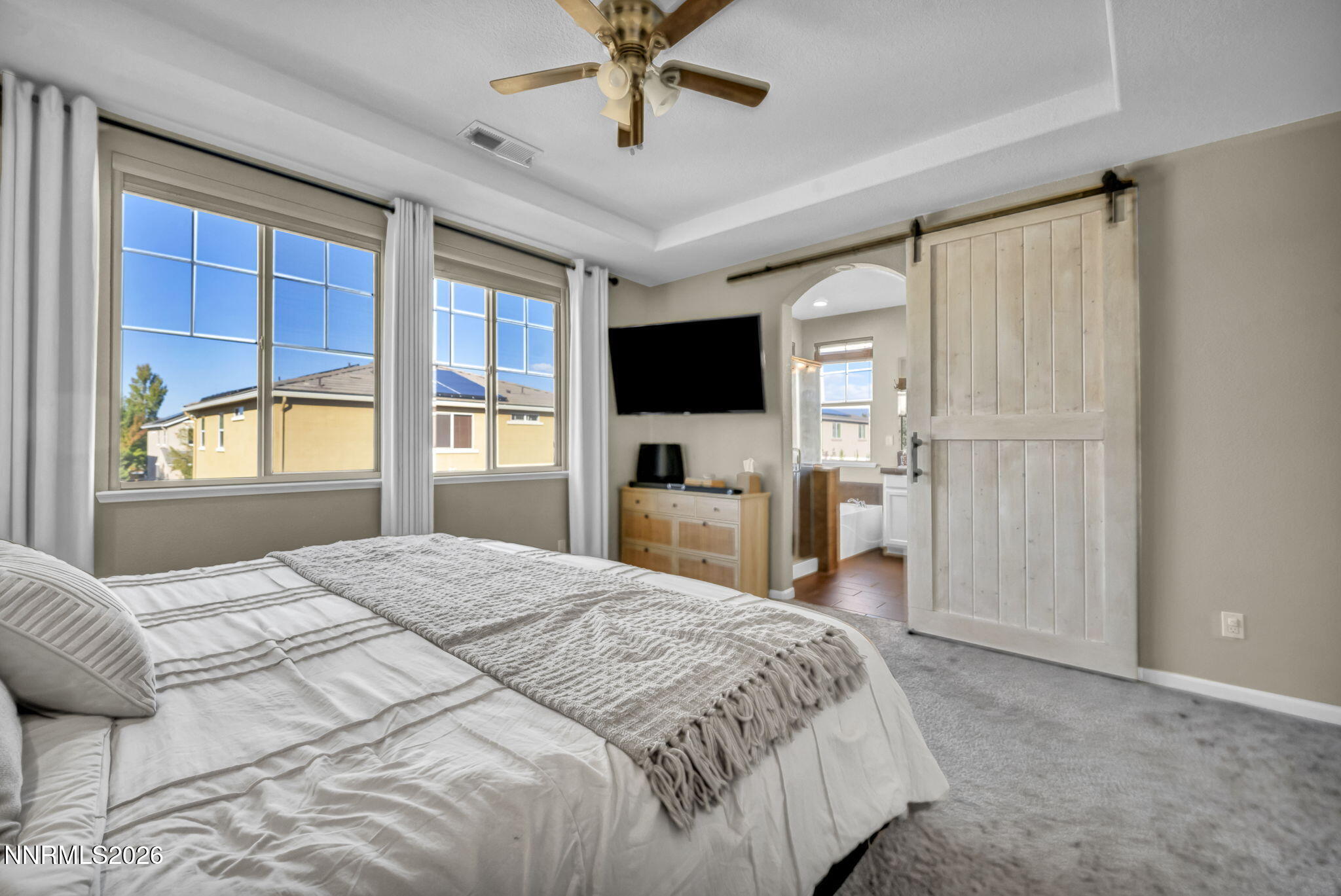 7239 Foxwood Lane Property Photo 3