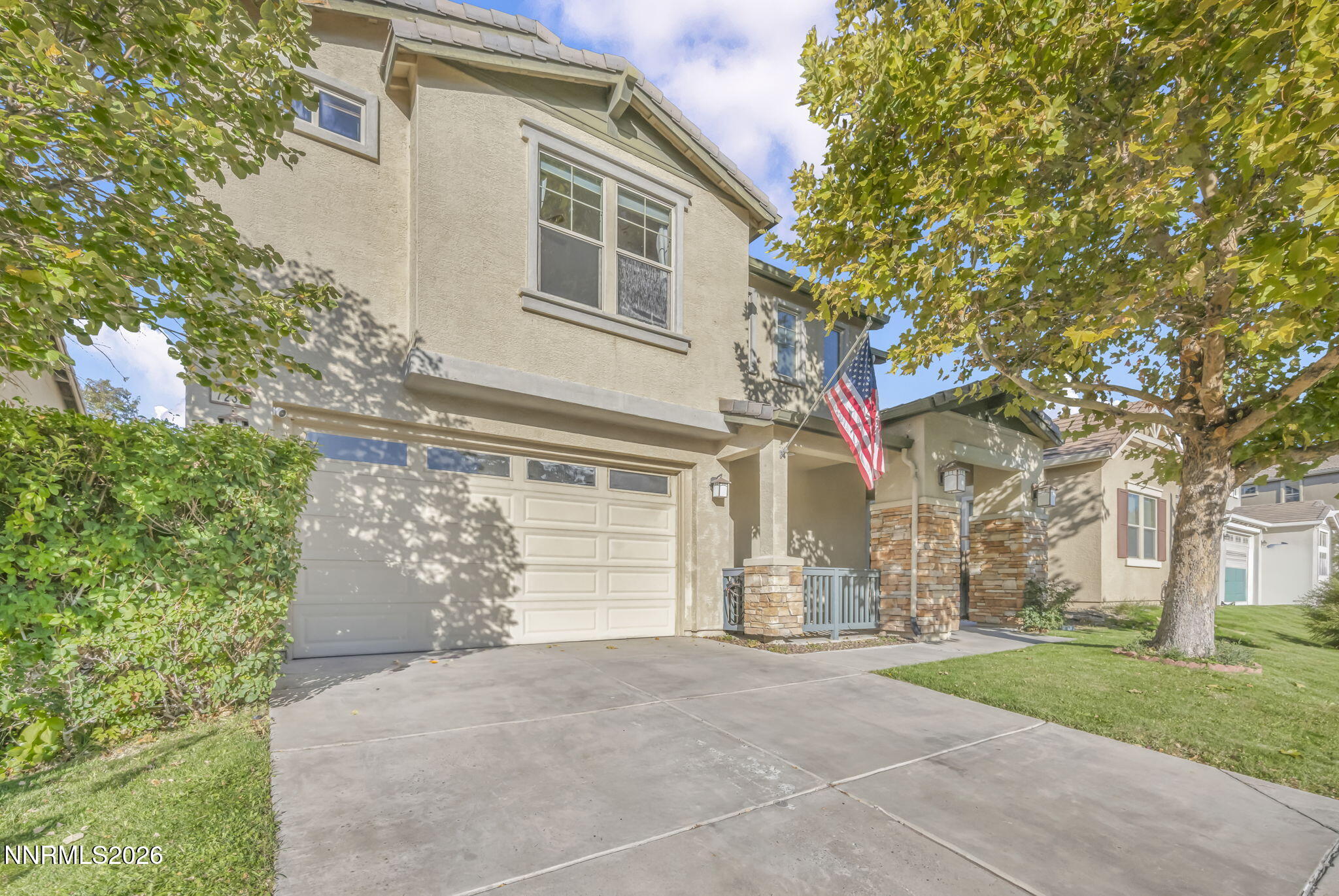 7239 Foxwood Lane Property Photo 4