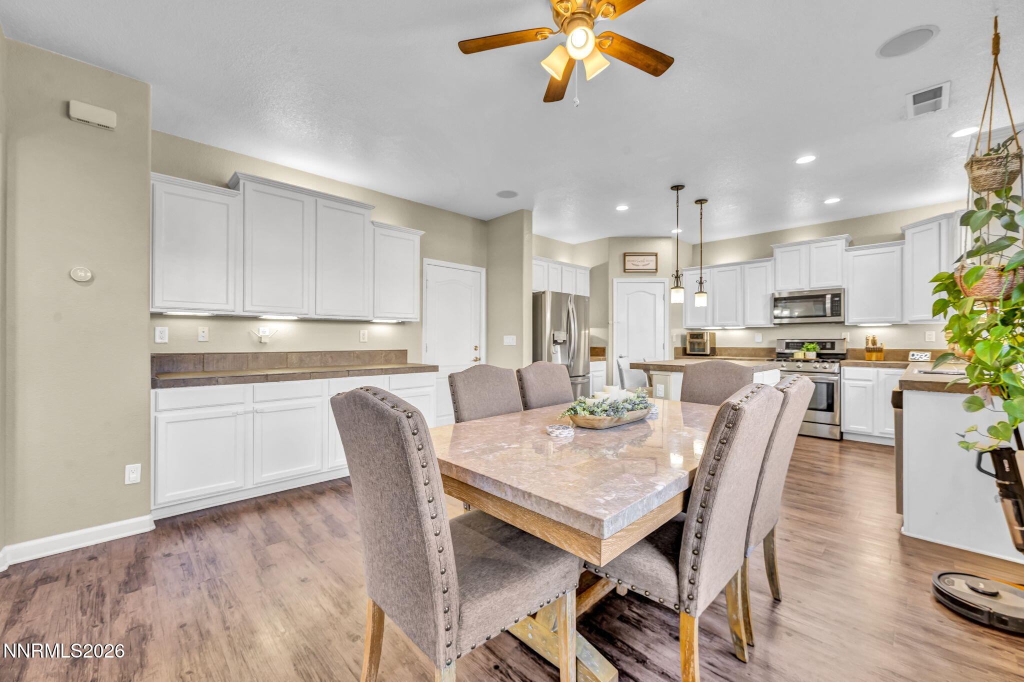 7239 Foxwood Lane Property Photo 10