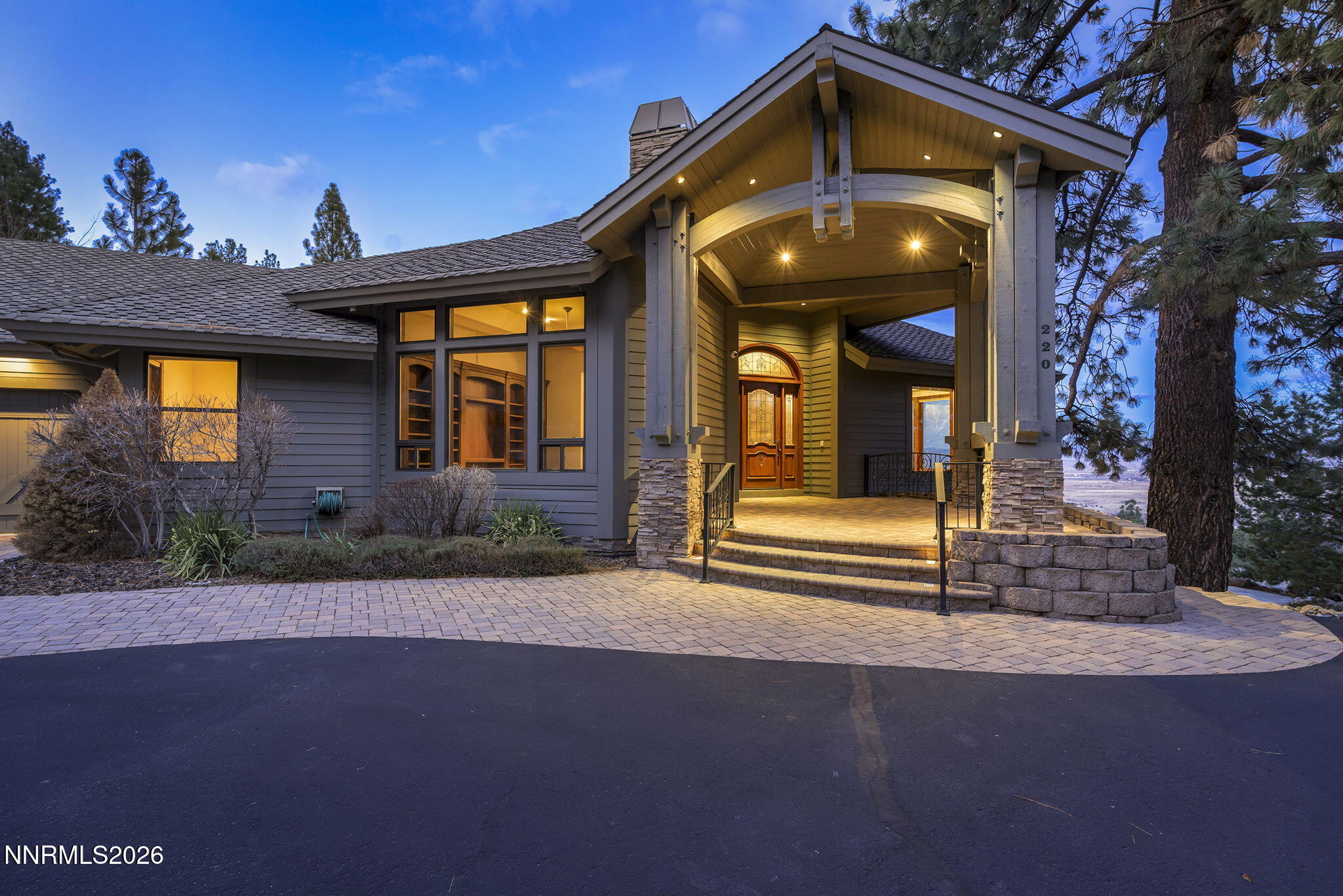 220 Sheridan Creek Court Property Photo 8