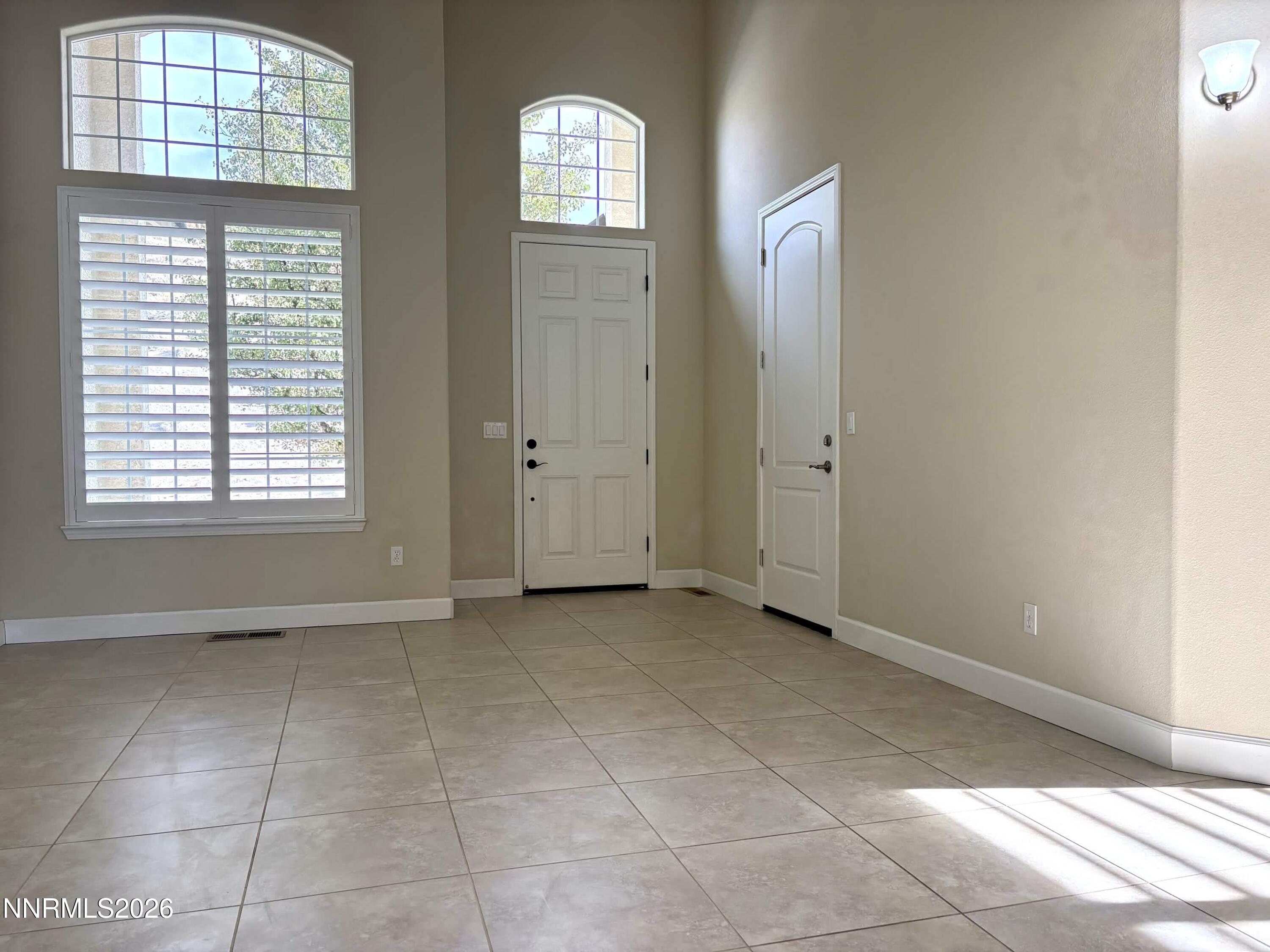 1633 Cloud Peak Drive Property Photo 9