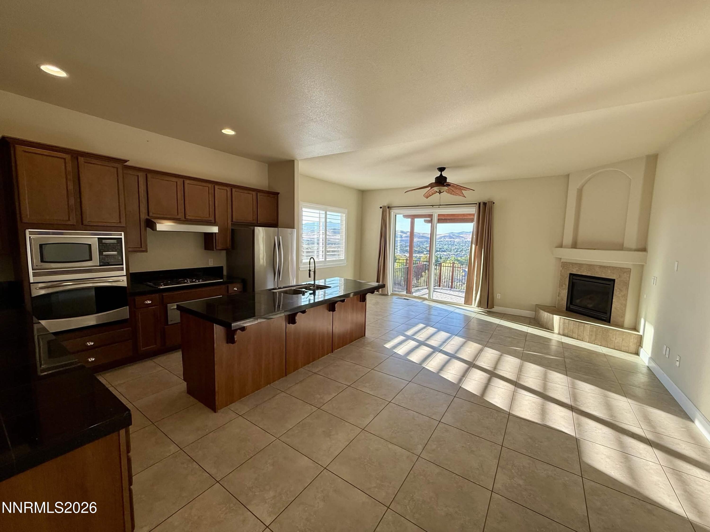 1633 Cloud Peak Drive Property Photo 11
