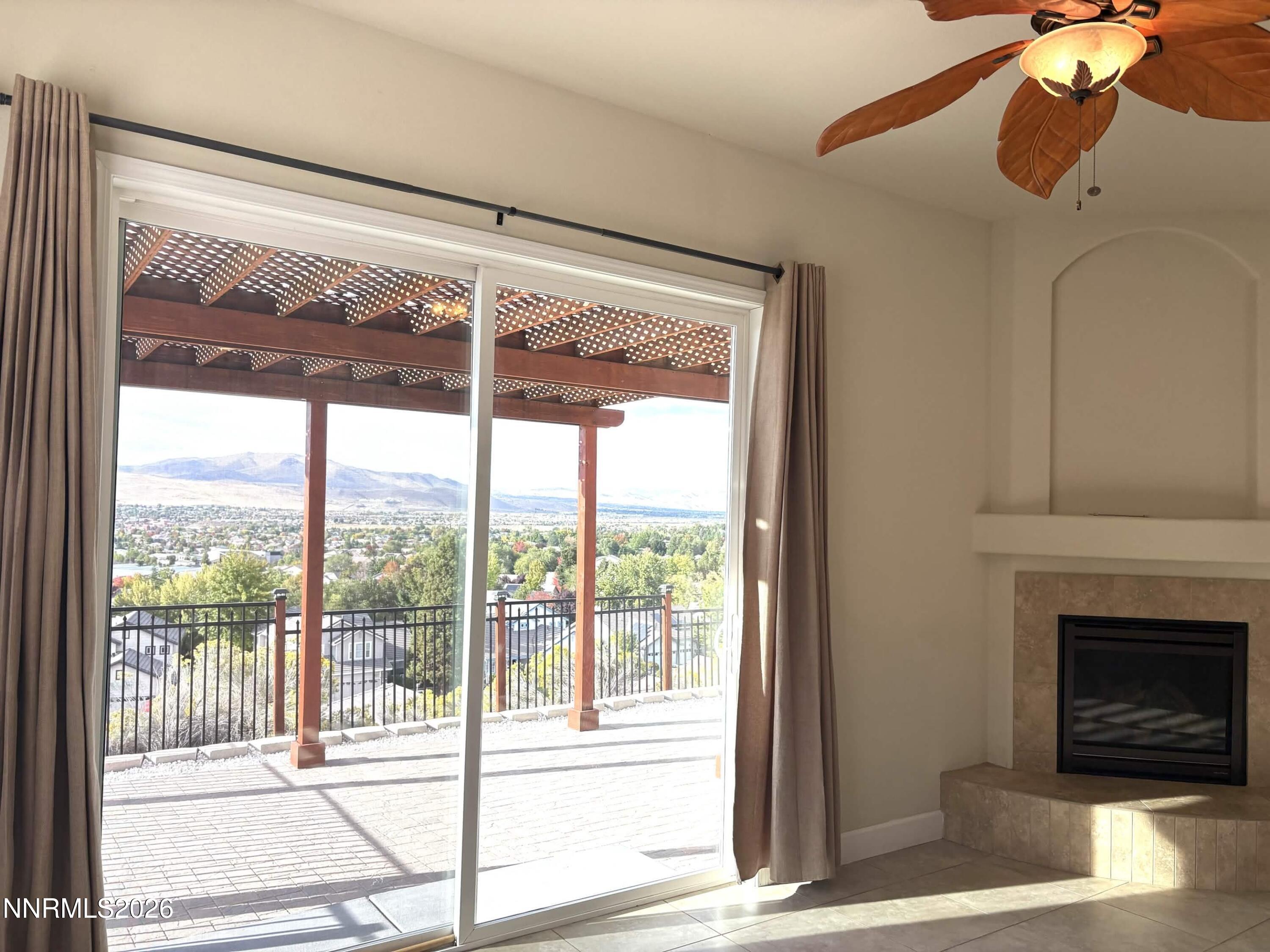 1633 Cloud Peak Drive Property Photo 14
