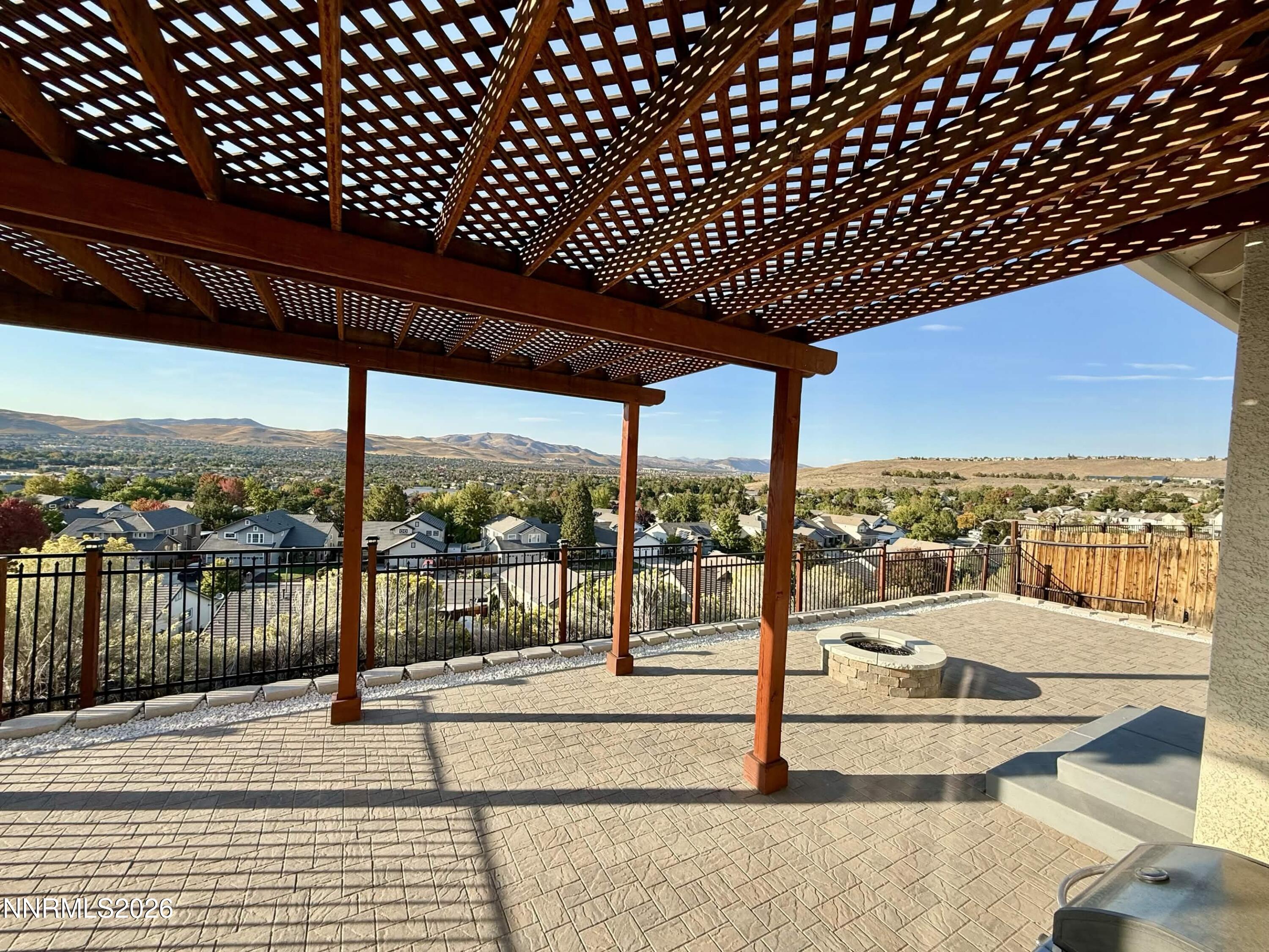 1633 Cloud Peak Drive Property Photo 34