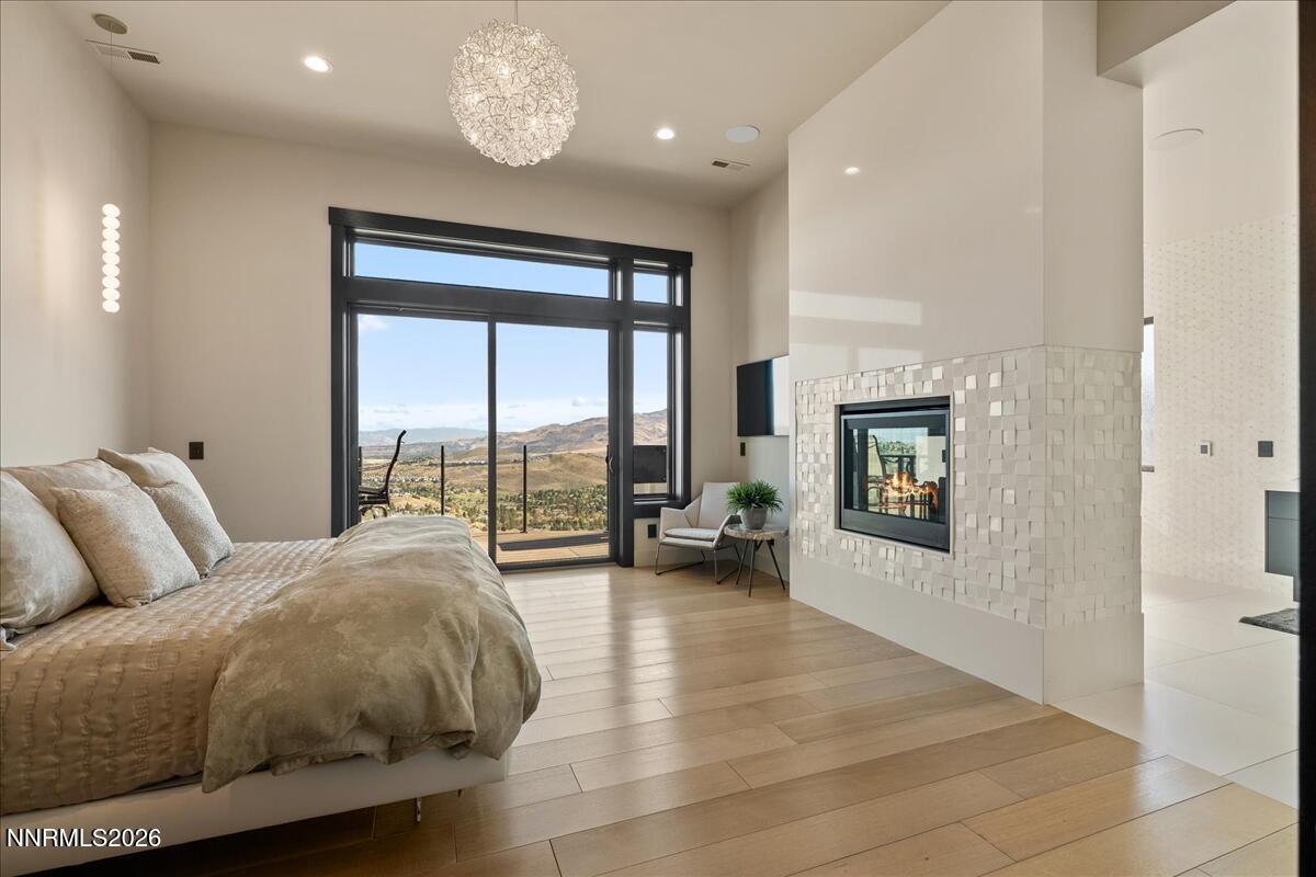 8460 Chalk Ridge Court Property Photo 18