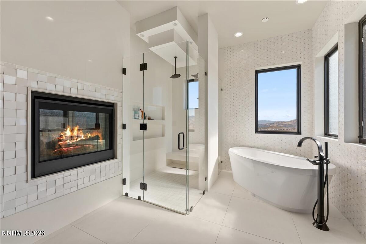 8460 Chalk Ridge Court Property Photo 21