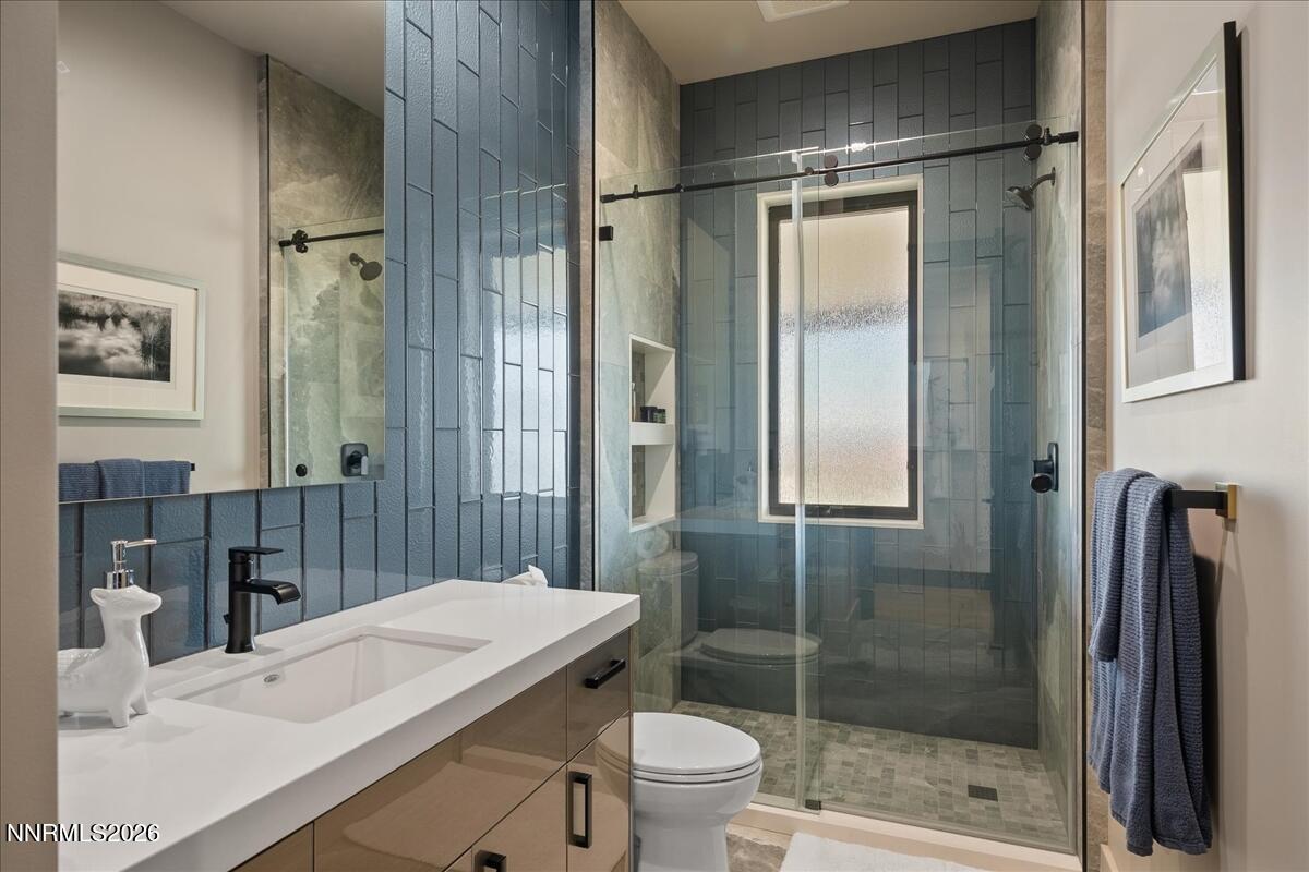 8460 Chalk Ridge Court Property Photo 30
