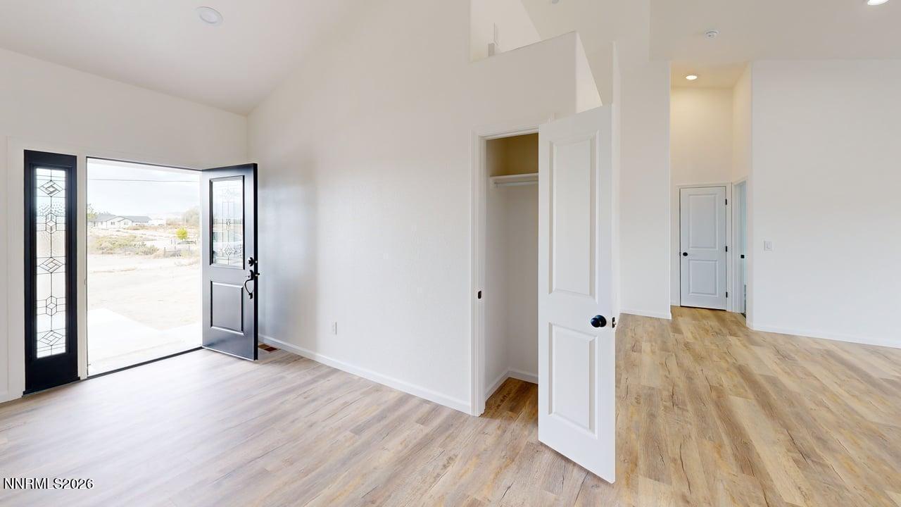 6286 Westwind Way Property Photo 4