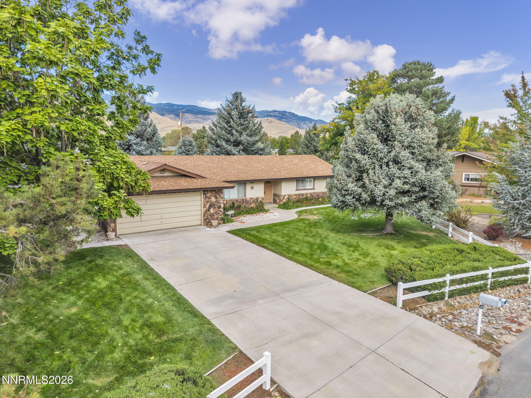 6 Sentinel Circle Property Photo 1