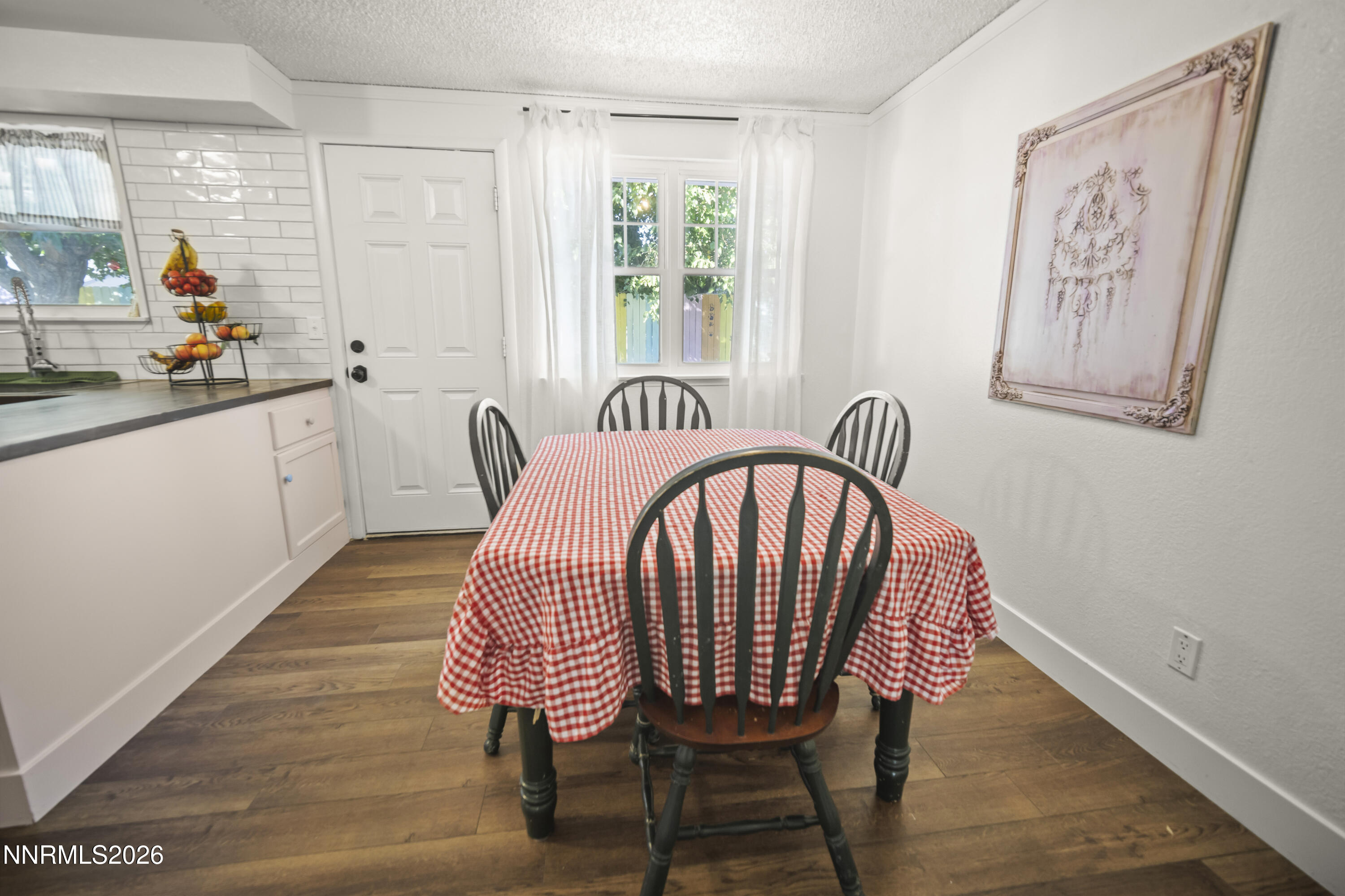 370 Aspen Way Property Photo 14