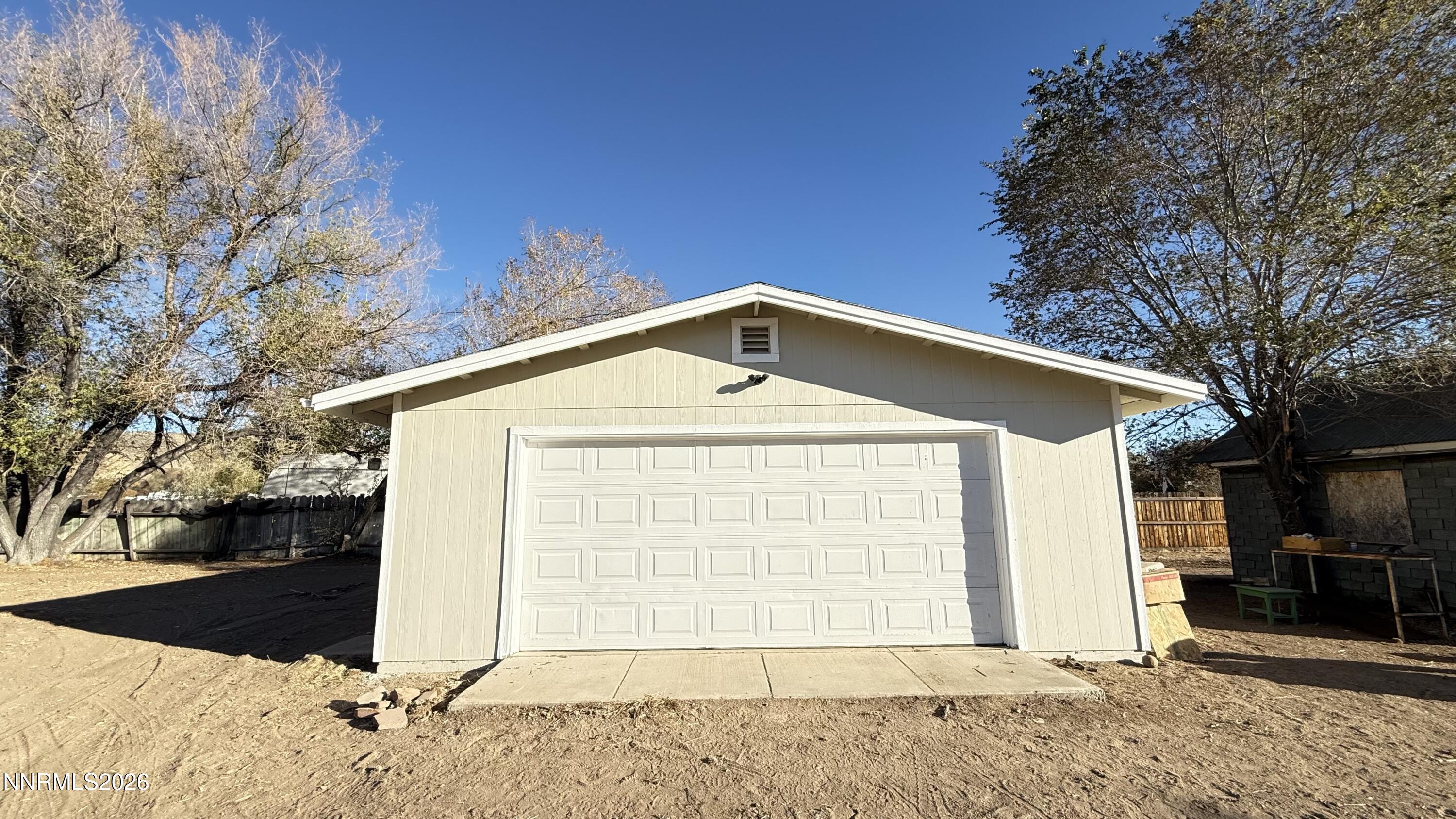 17870 W Aspen Circle Property Photo 3