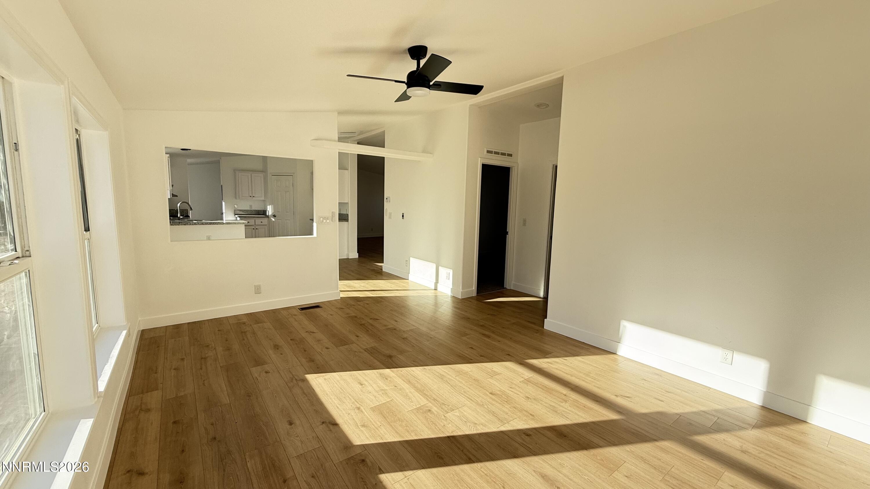 17870 W Aspen Circle Property Photo 6