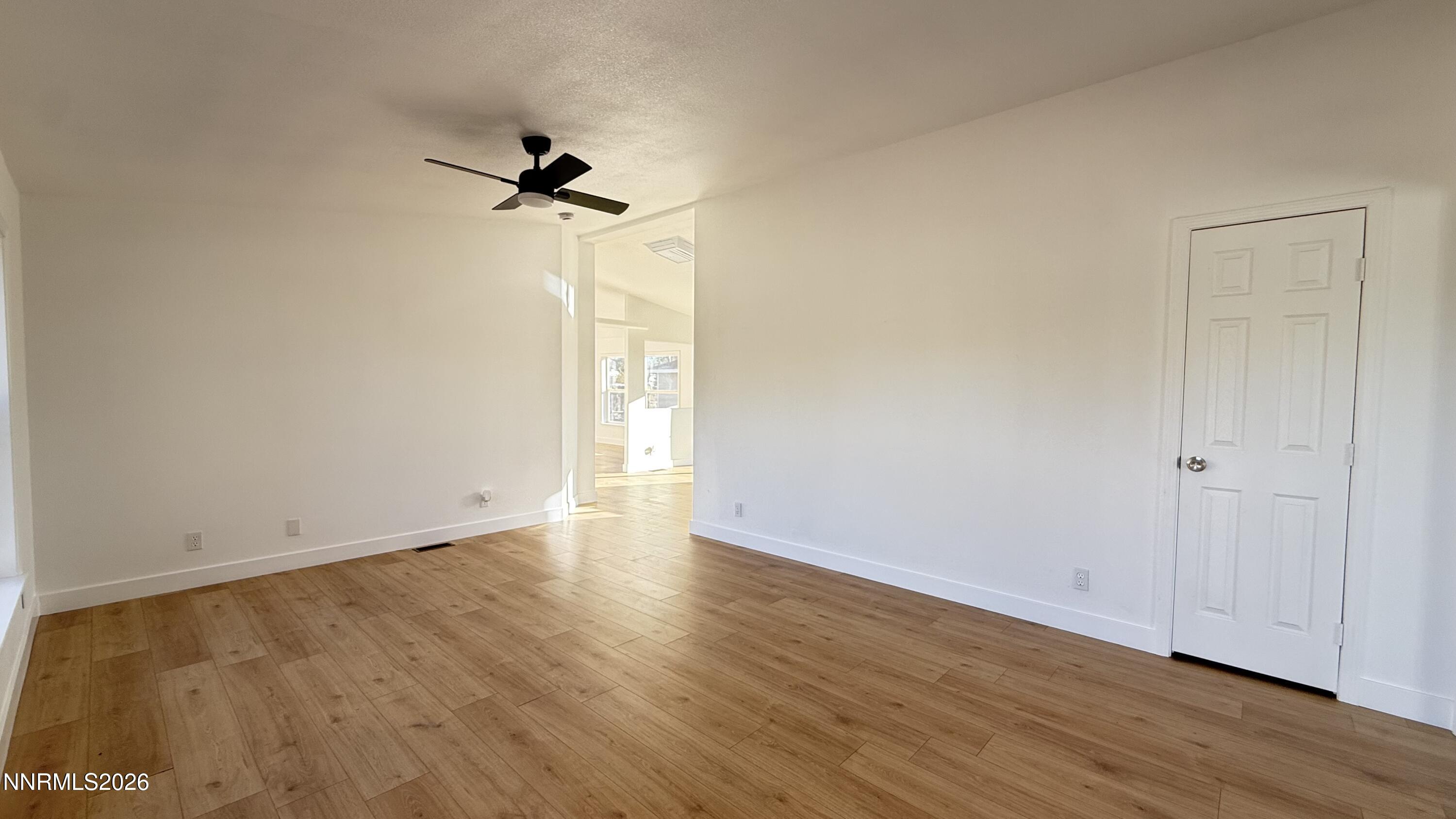 17870 W Aspen Circle Property Photo 8