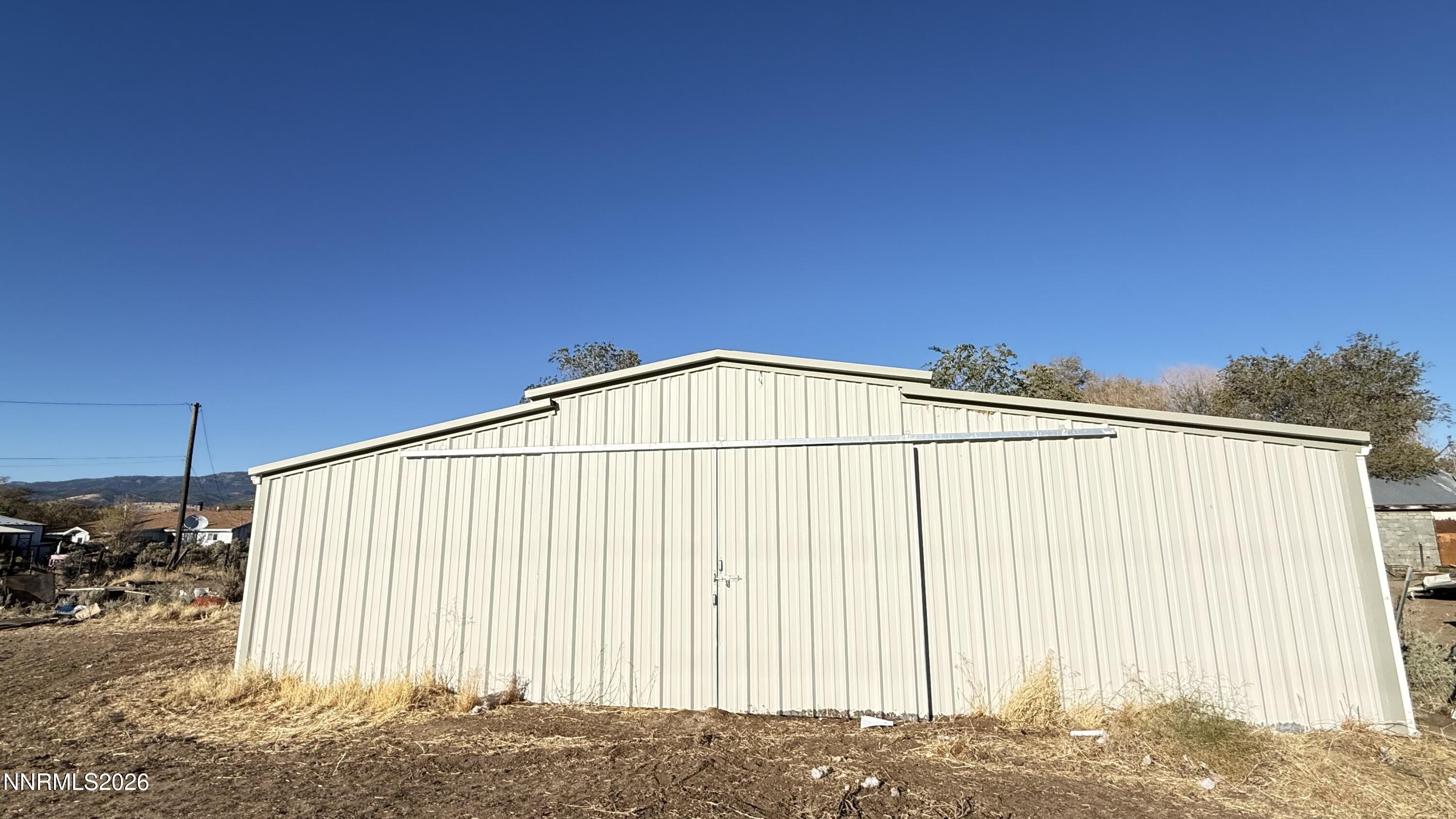 17870 W Aspen Circle Property Photo 14