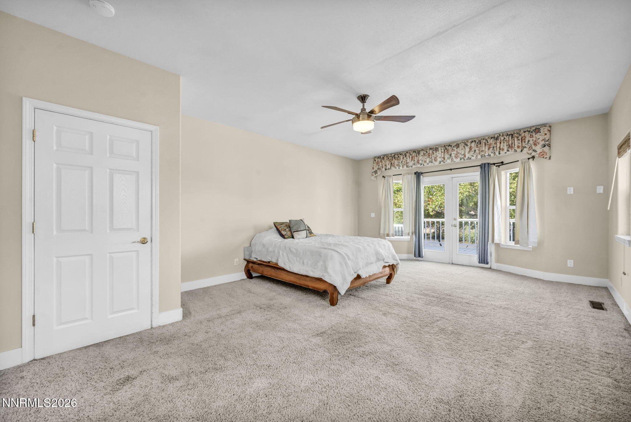 255 Lincoln Highway Property Photo 12