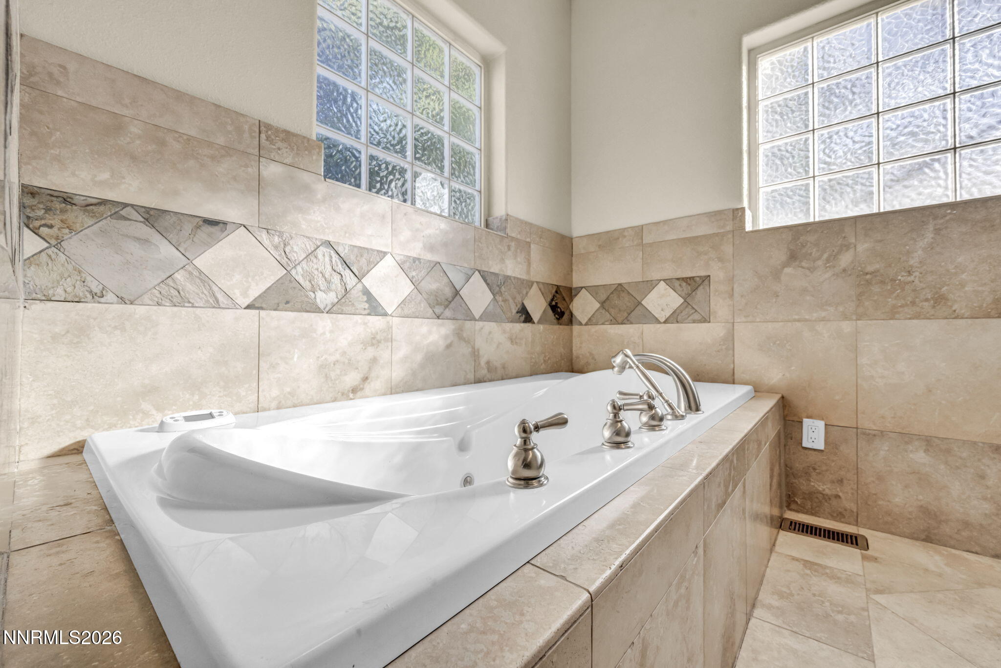 255 Lincoln Highway Property Photo 14
