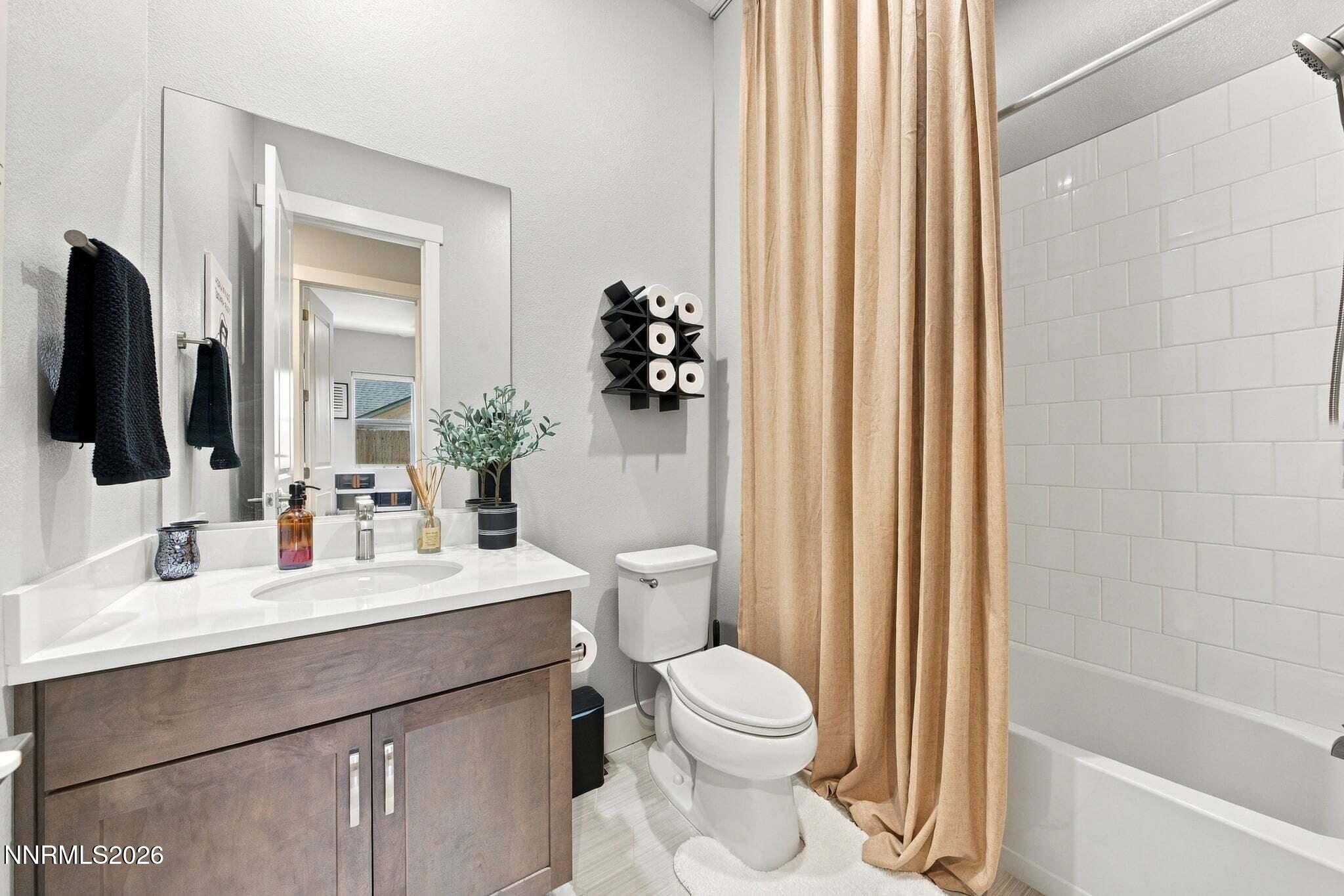 3249 Amaretto Way Property Photo 7