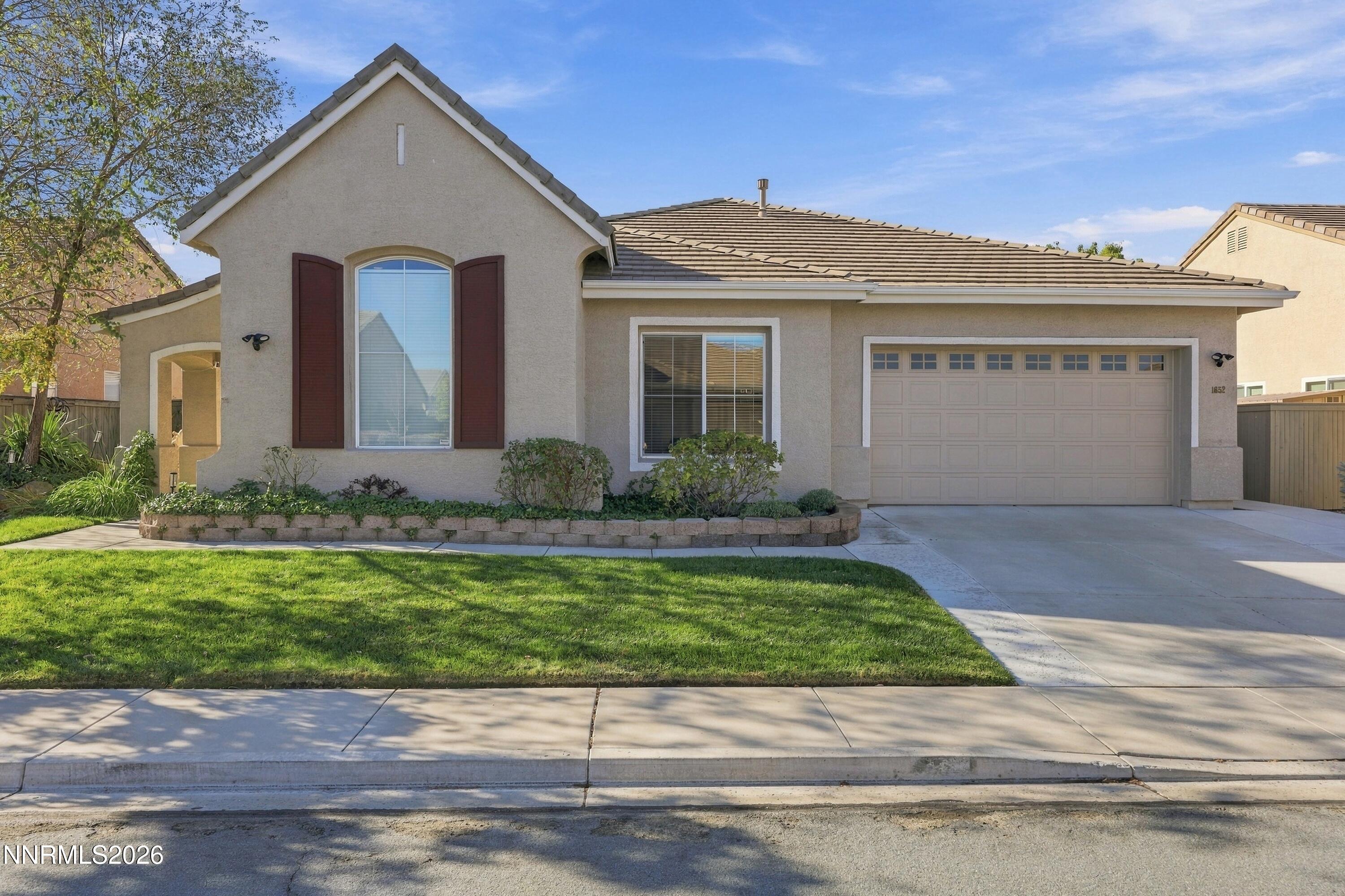1652 Broadstone Way Property Photo 1