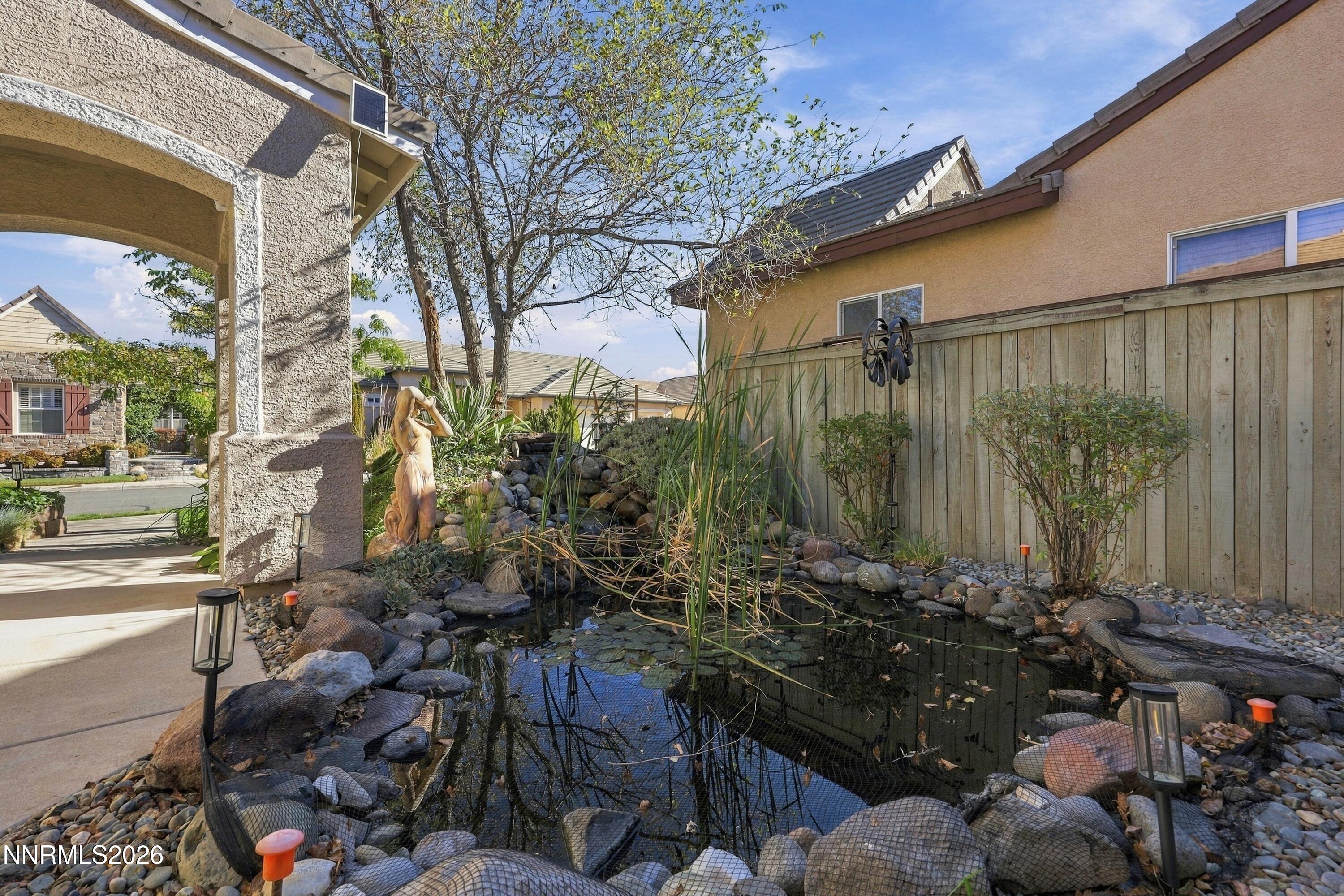 1652 Broadstone Way Property Photo 4