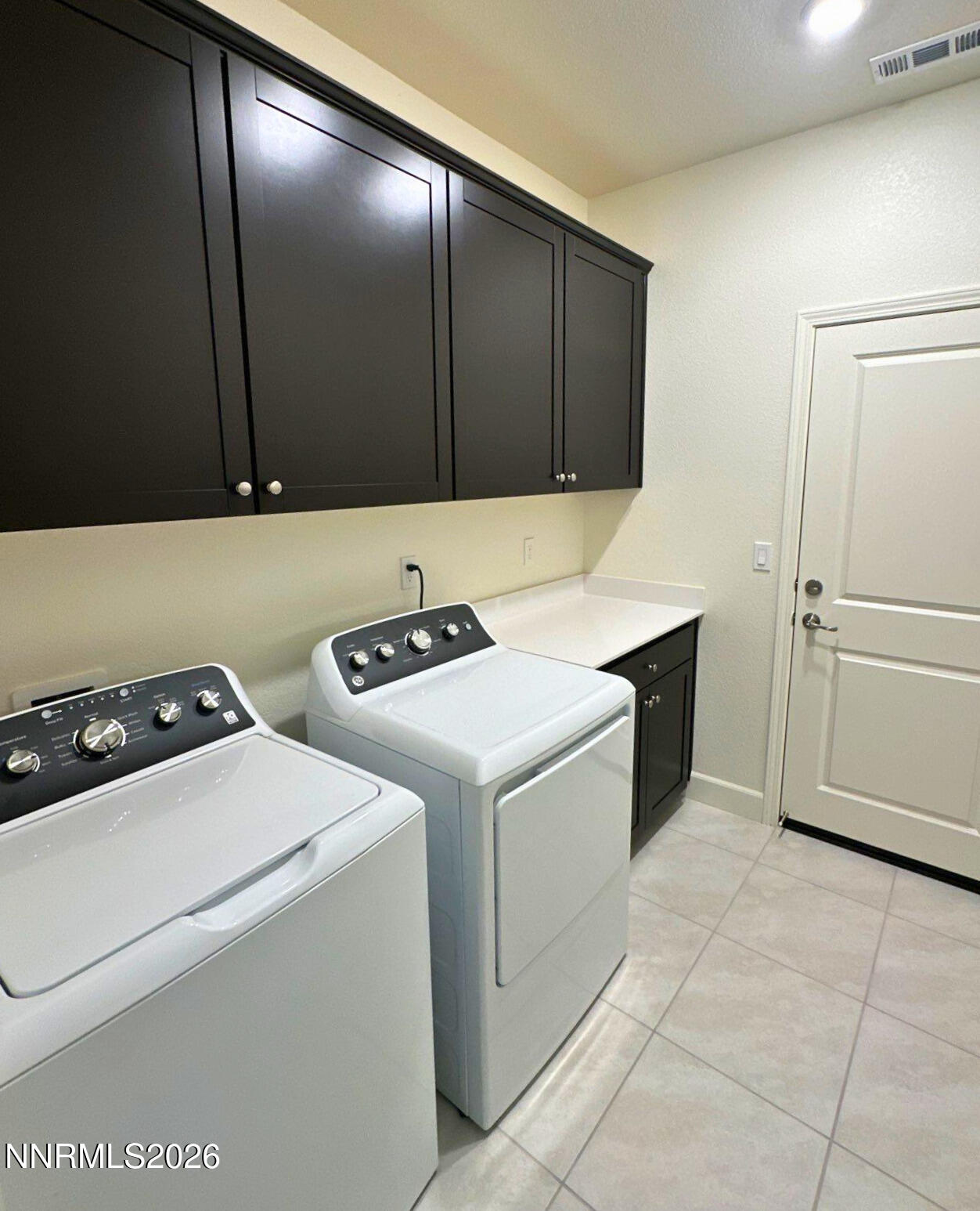 7897 Willow Thicket Drive Property Photo 18