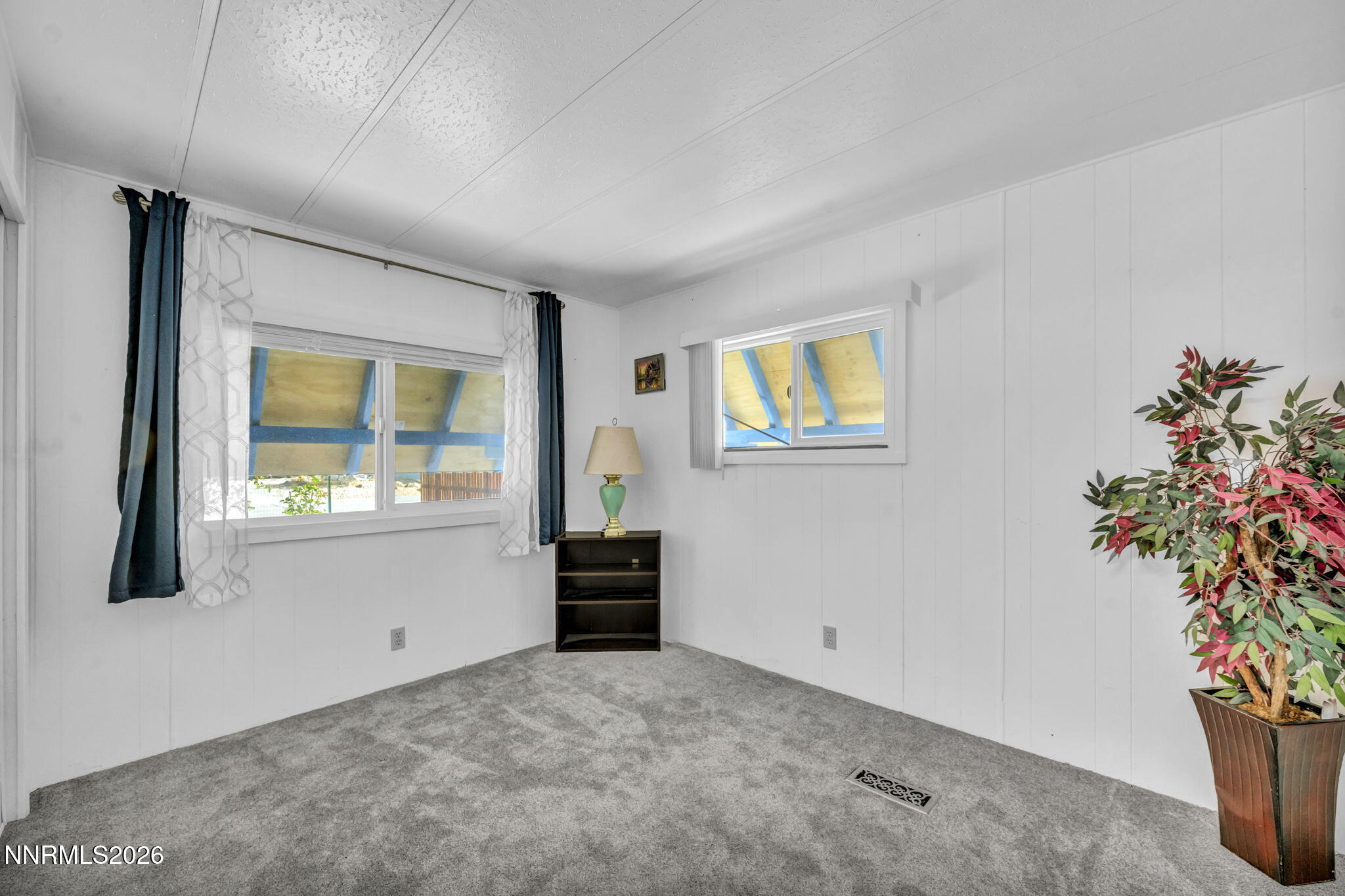 3765 Hummingbird Drive Property Photo 16