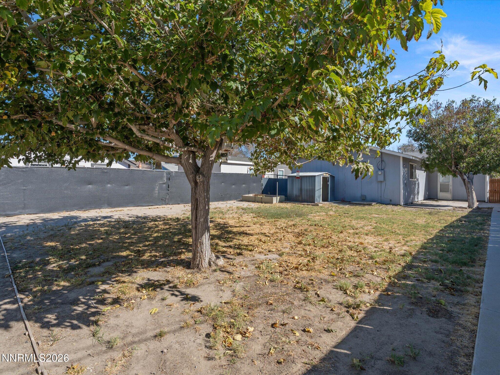 654 Douglas Street Property Photo 22