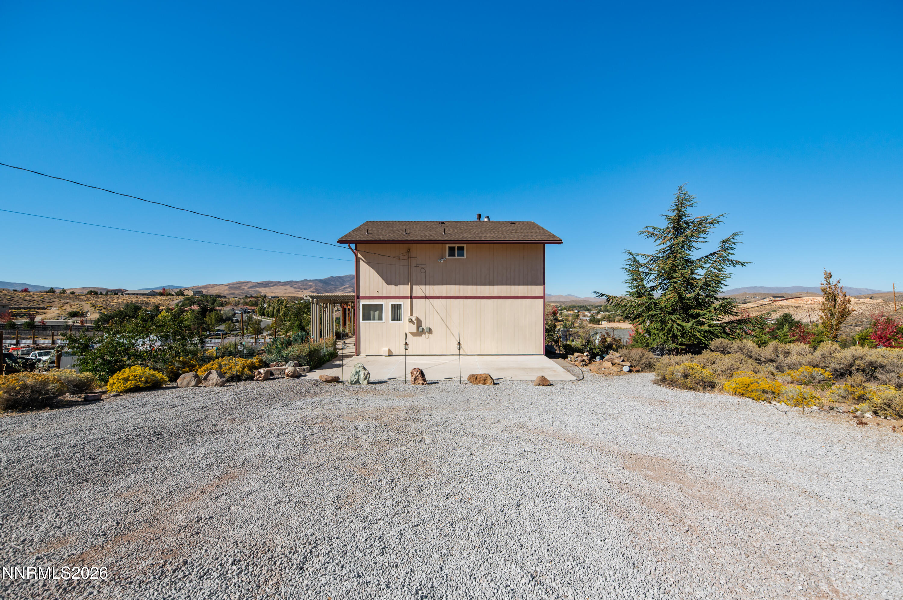 3595 E Golden Valley Road Property Photo 3