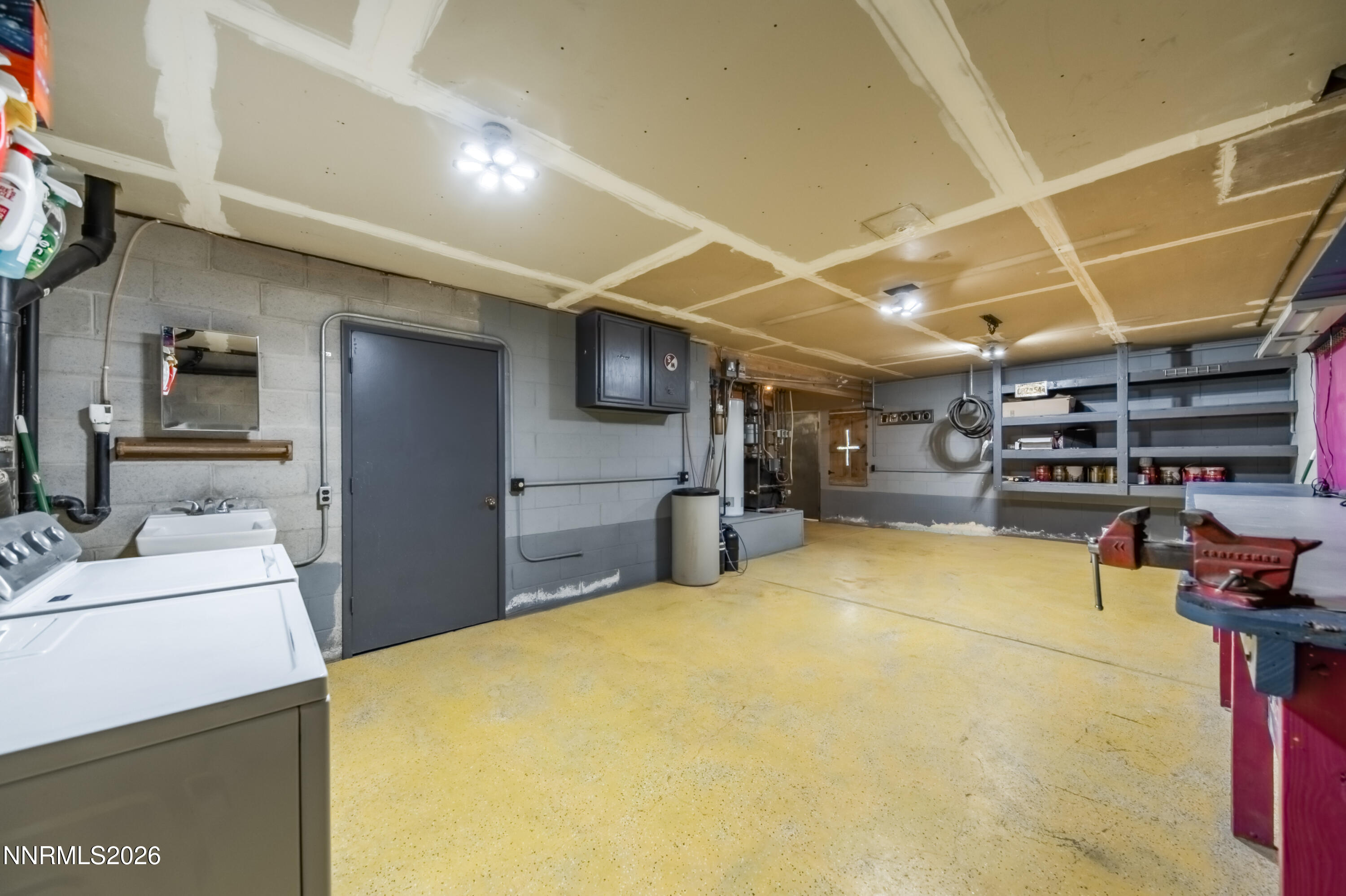 3595 E Golden Valley Road Property Photo 31
