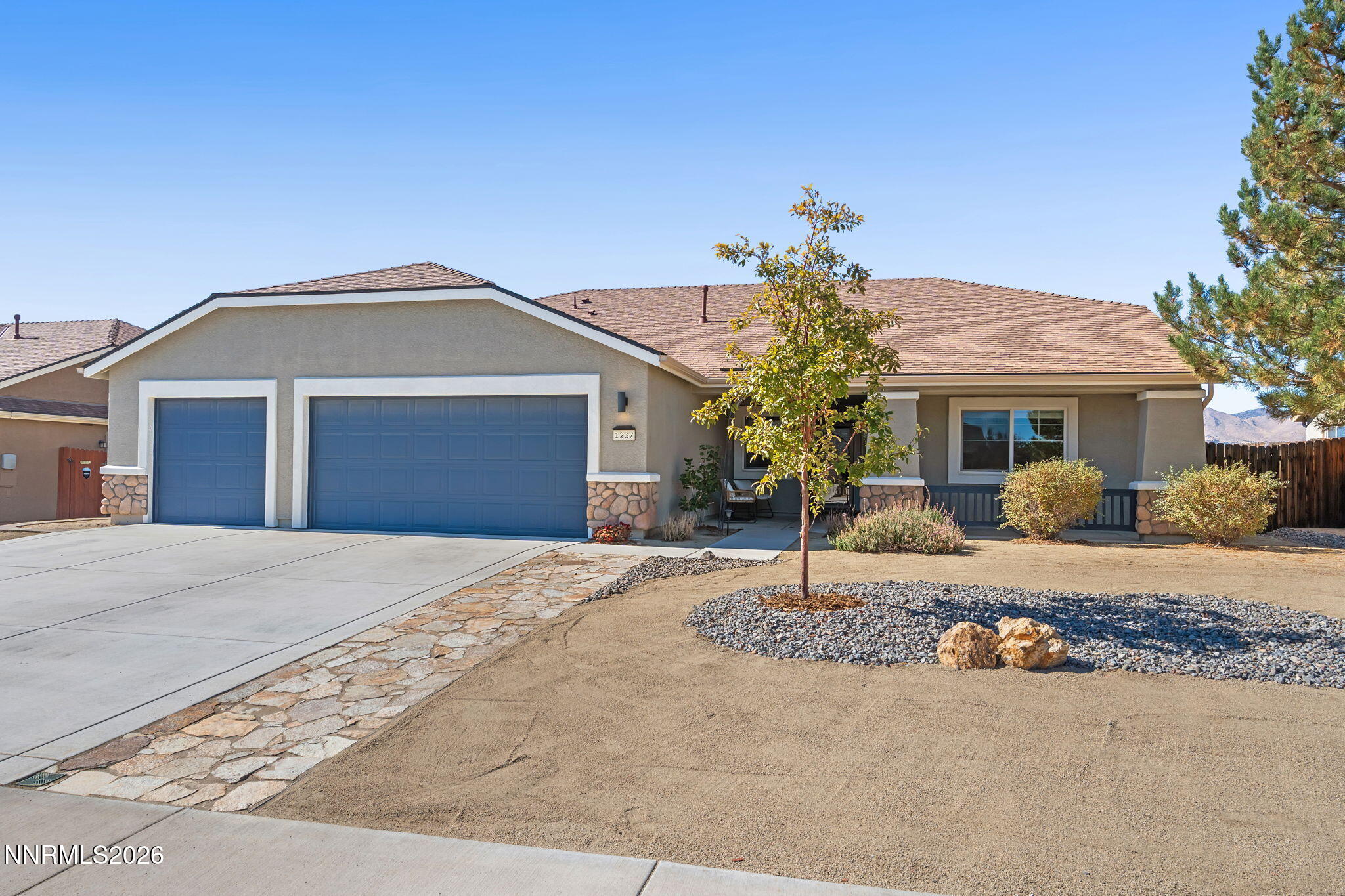 1237 Stratton Drive Property Photo 3
