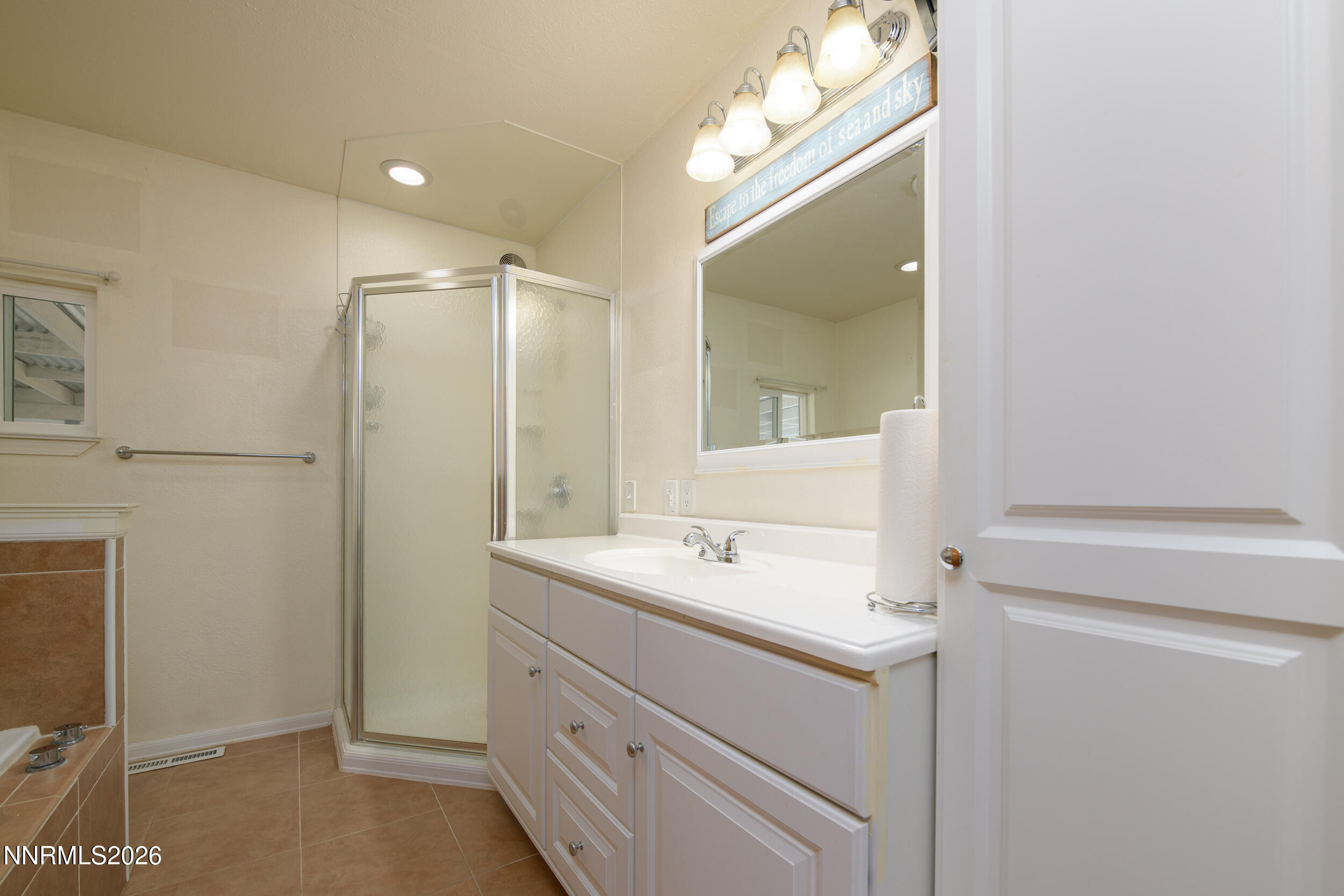 890 Sunset Drive Property Photo 29