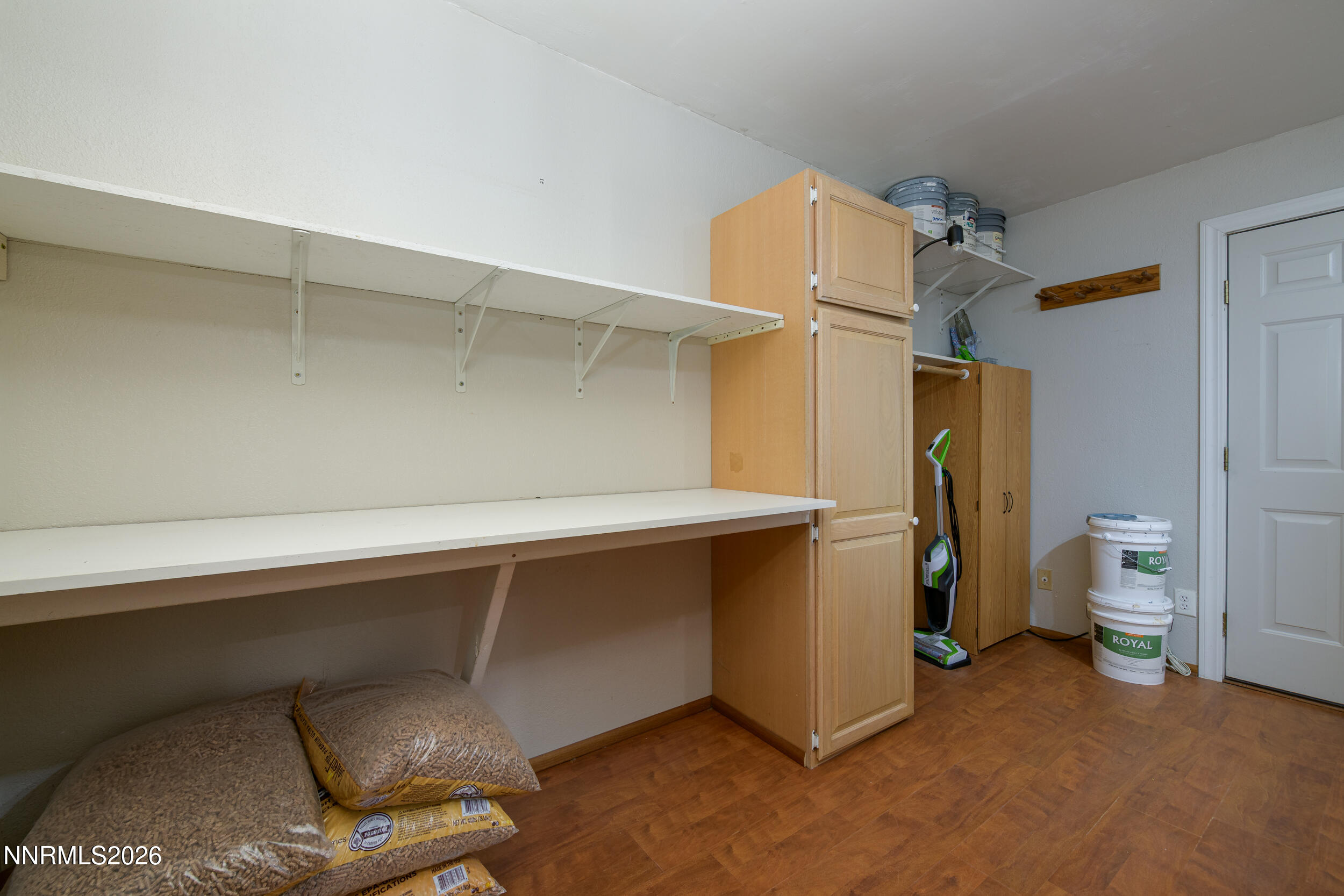 890 Sunset Drive Property Photo 30