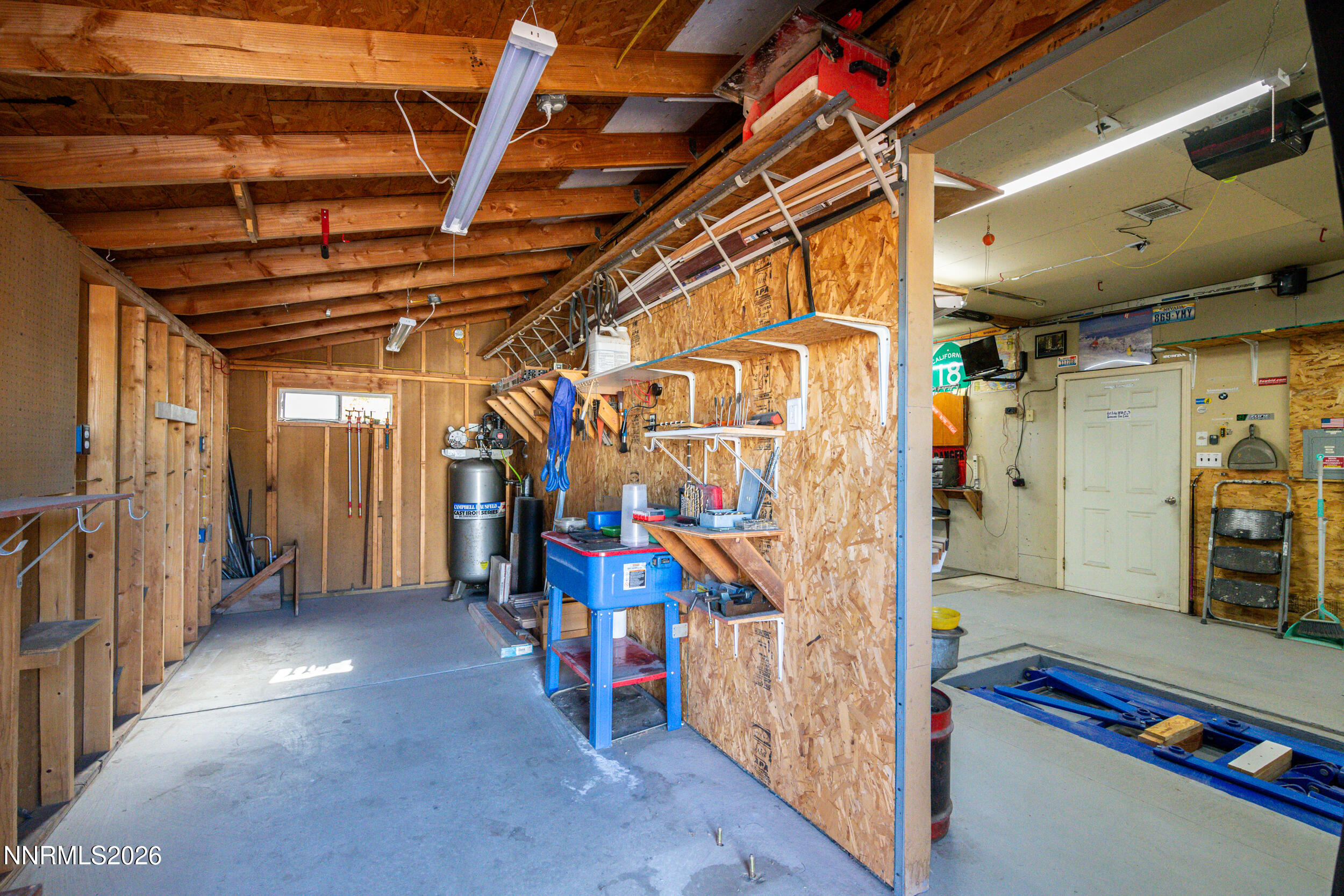 890 Sunset Drive Property Photo 34
