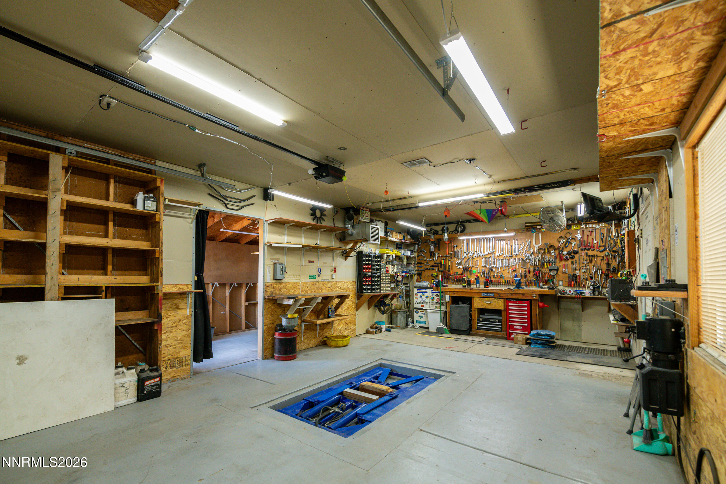 890 Sunset Drive Property Photo 35
