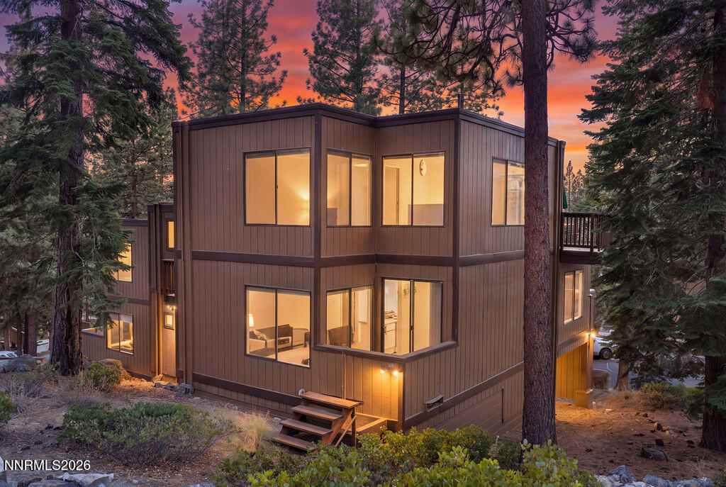 200 Clubhouse Circle Property Photo 1