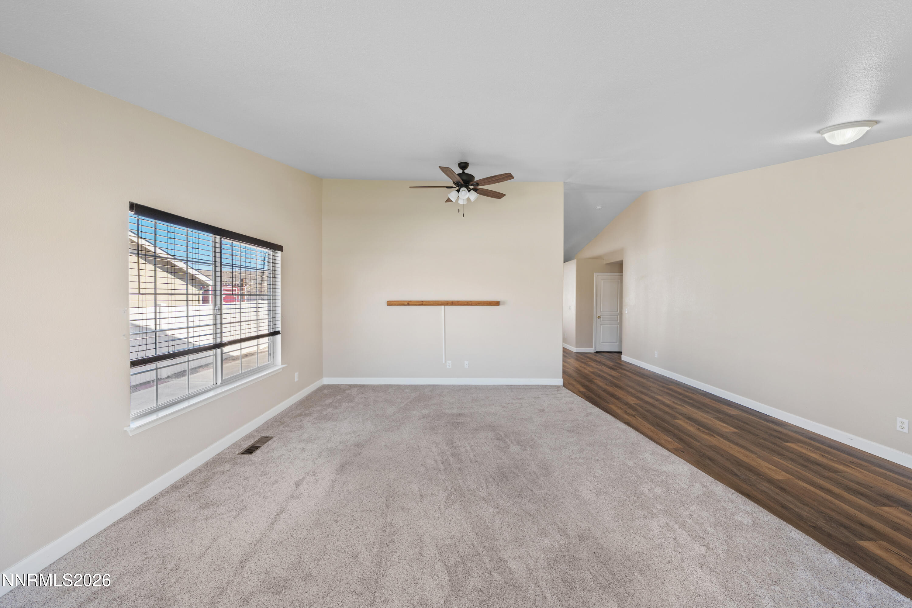 1387 White Bluffs Circle Property Photo 8