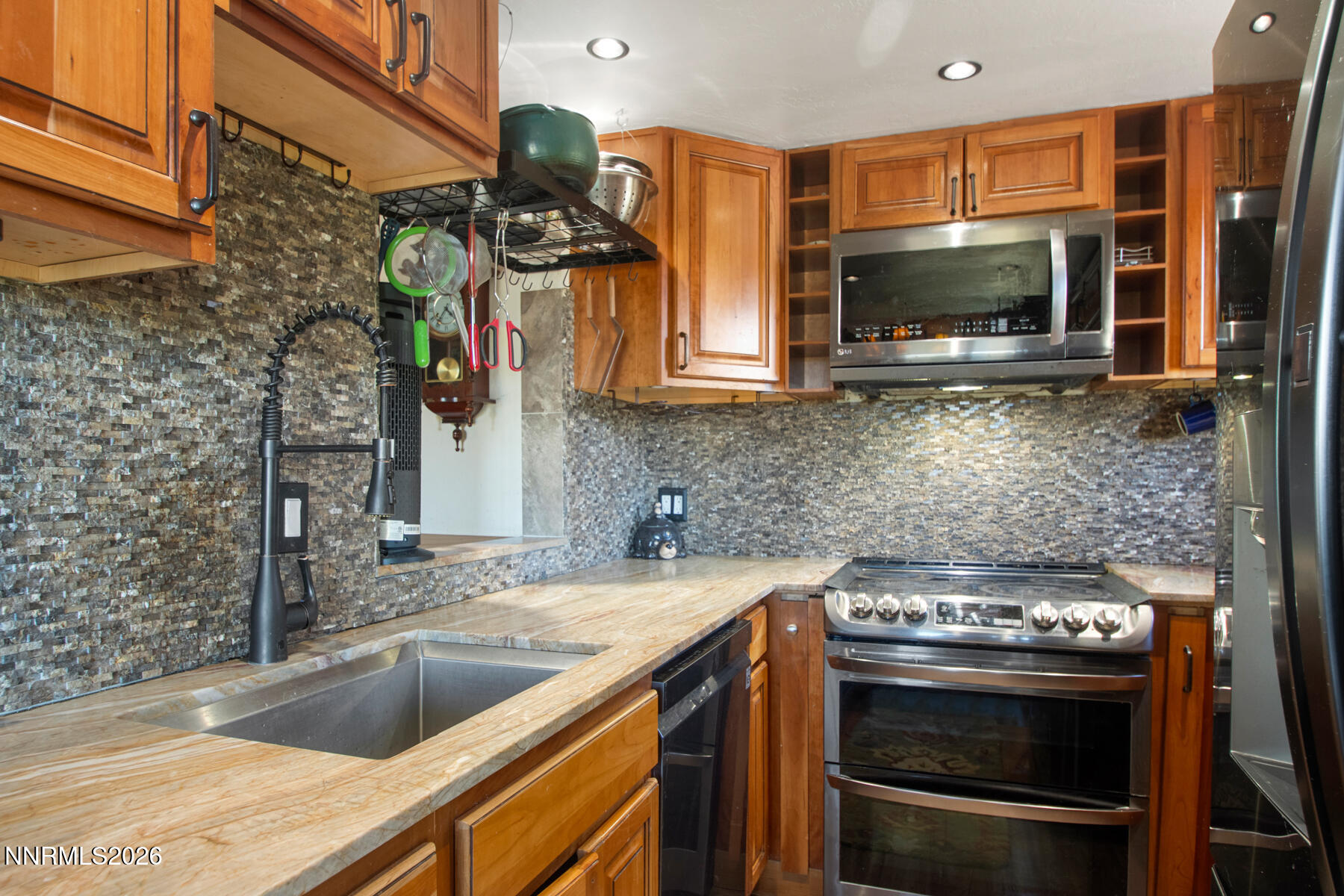 495 Tramway Drive # 18 Property Photo 6