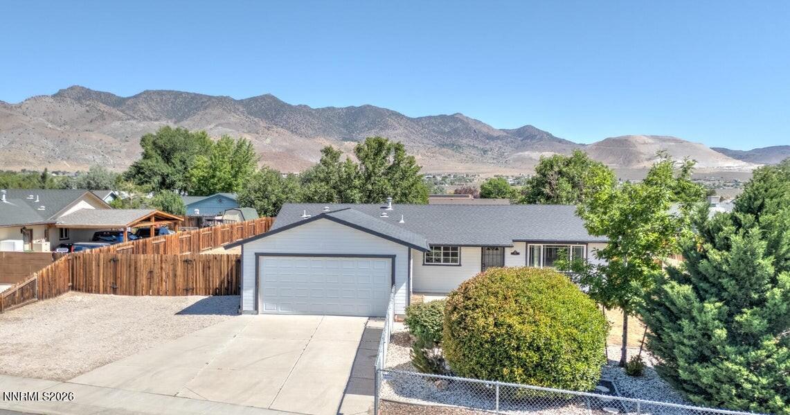 196 Gordon Lane Property Photo 1