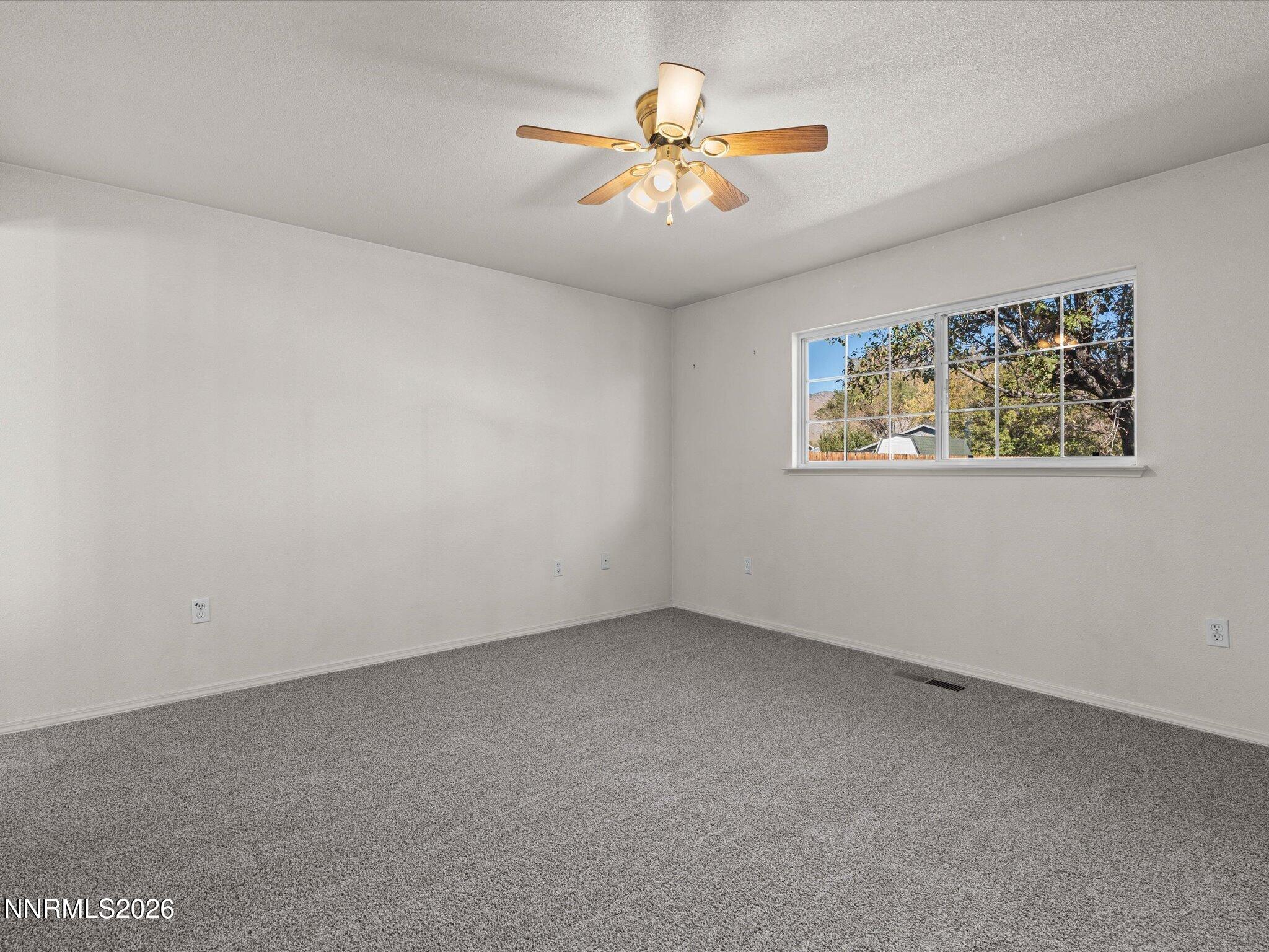 196 Gordon Lane Property Photo 15
