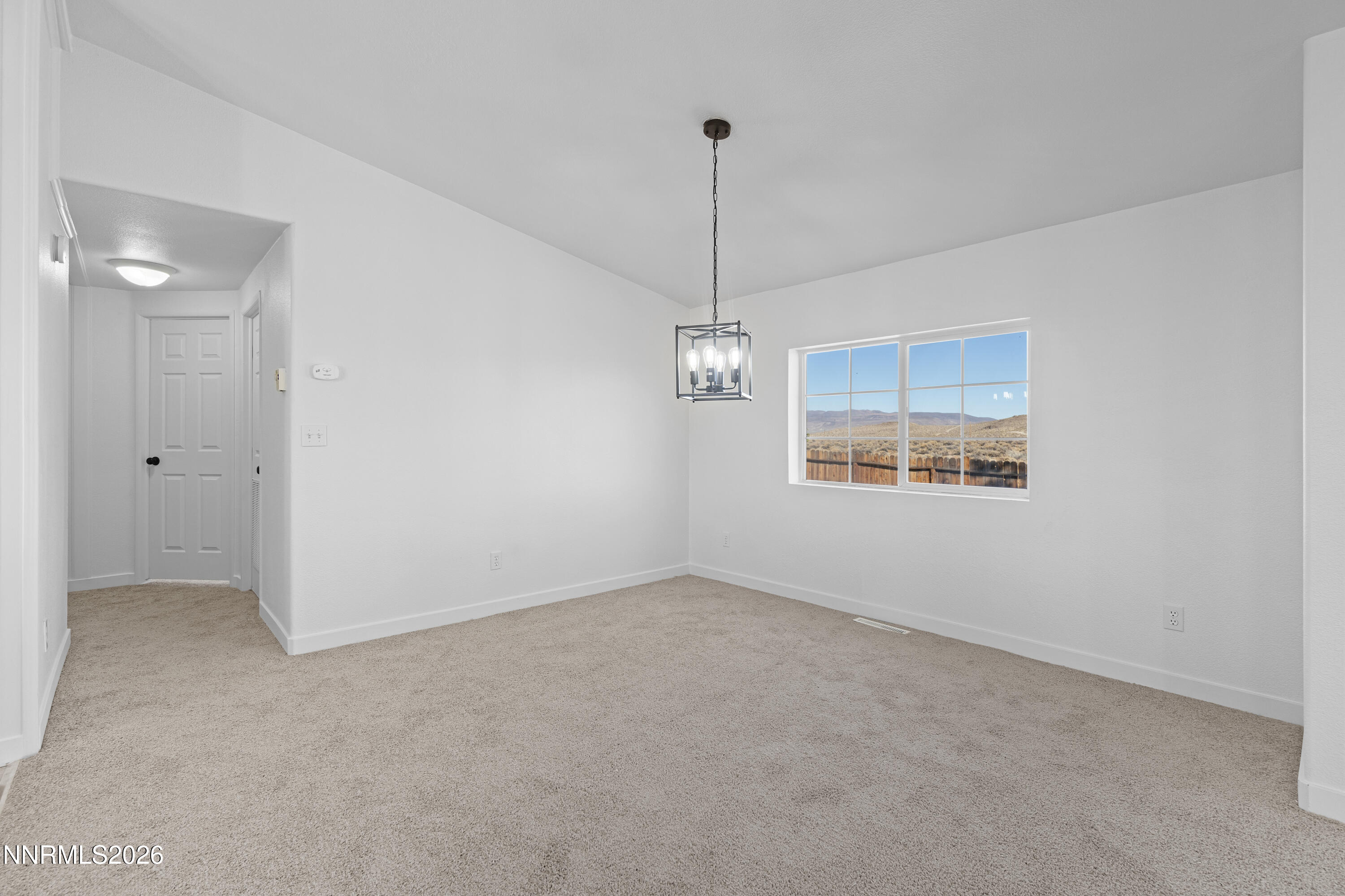 2590 E 4th Street Property Photo 12