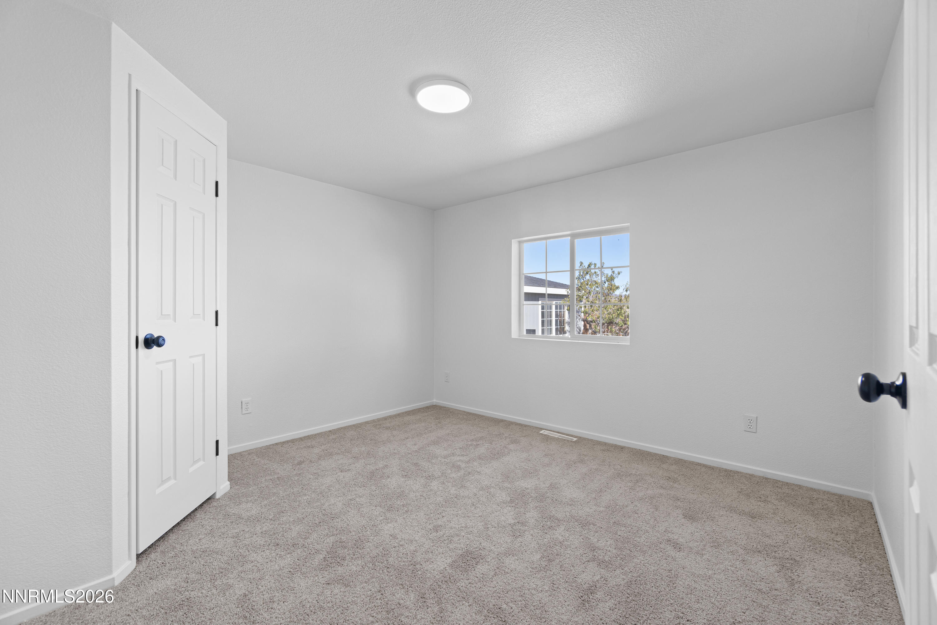2590 E 4th Street Property Photo 21