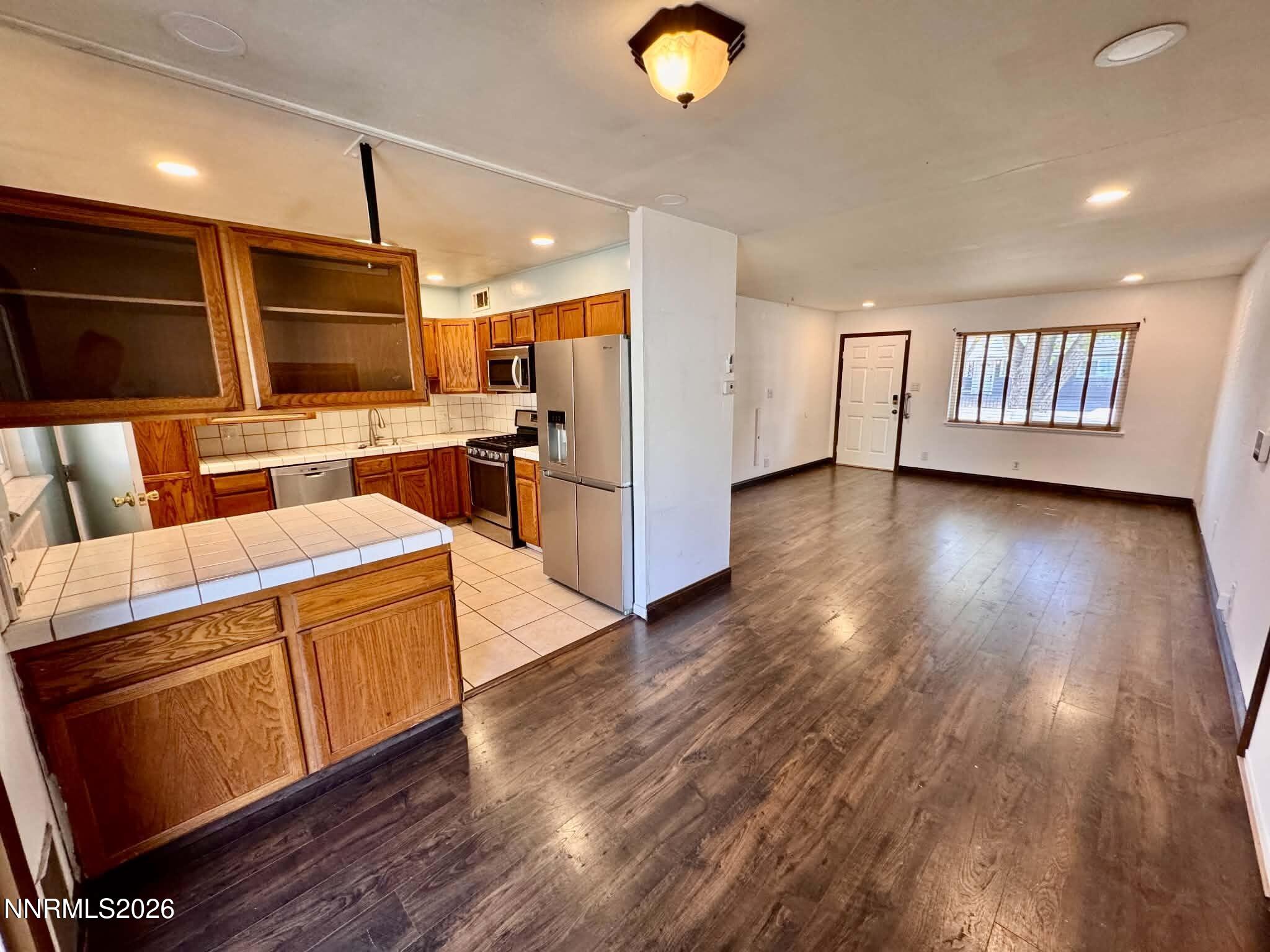 330 Richards Way Property Photo 7