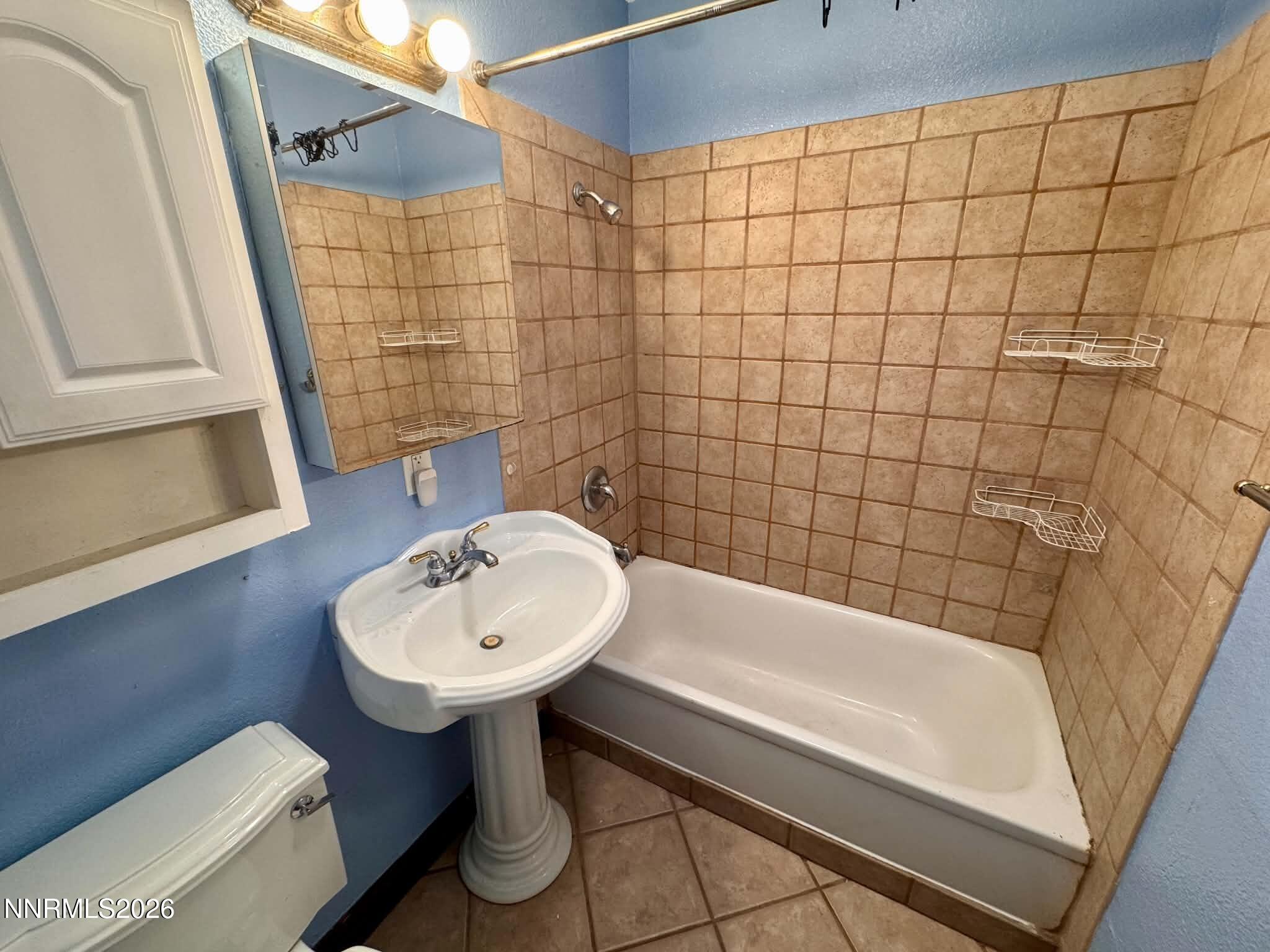 330 Richards Way Property Photo 24